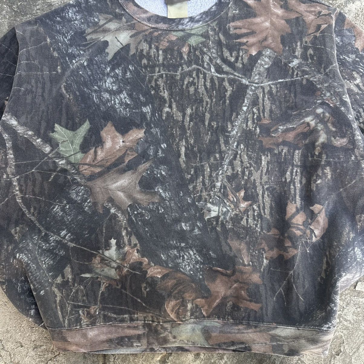 Carhartt × Vintage Crazy Vintage Carhartt Style Realtree Camo Sweatshirt Size US XXL / EU 58 / 5 - 7 Thumbnail