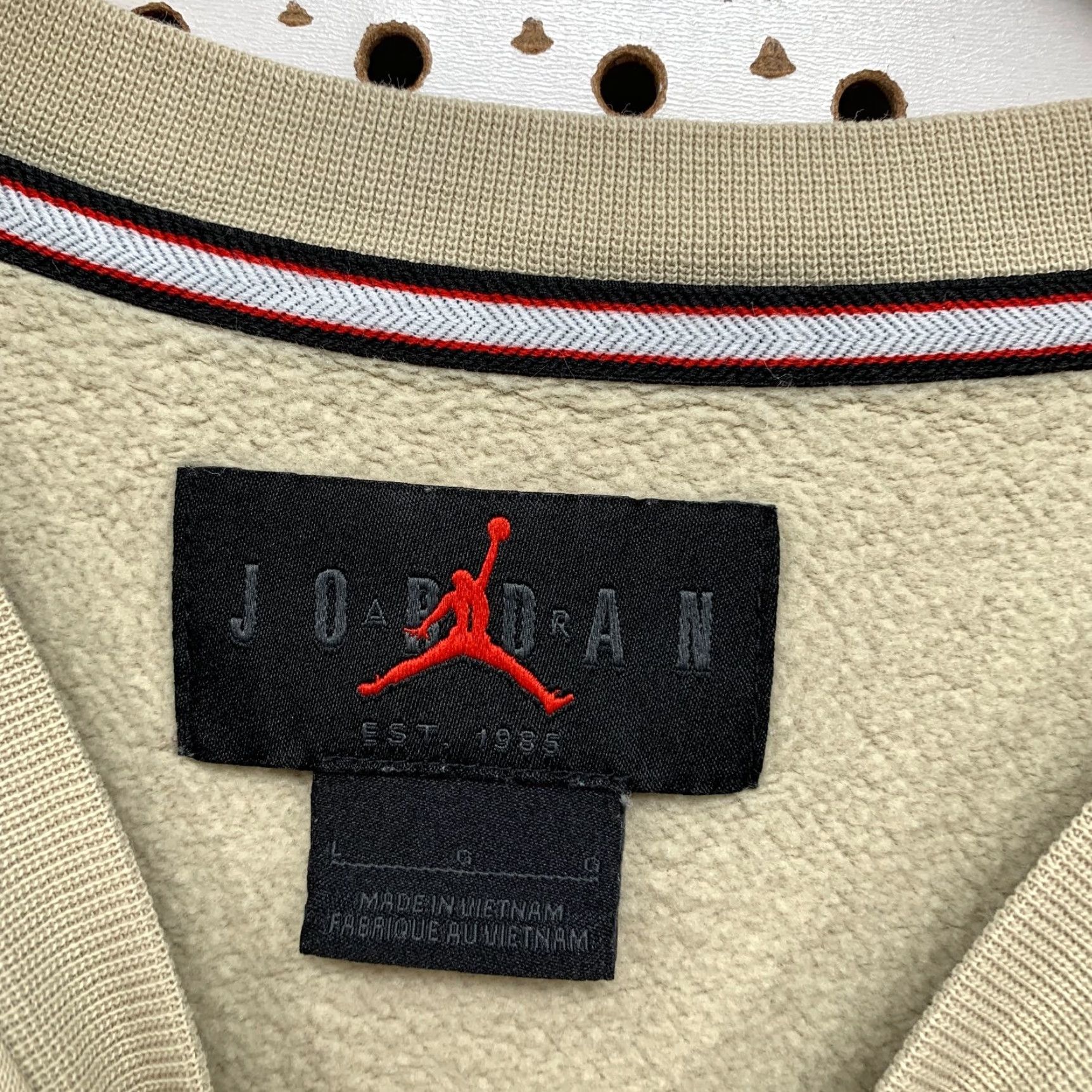 Jordan Brand Jordan Sweatshirt Mens Large Beige Spell Out Embroidered Fleece Crewneck Pullover Size US L / EU 52-54 / 3 - 3 Thumbnail