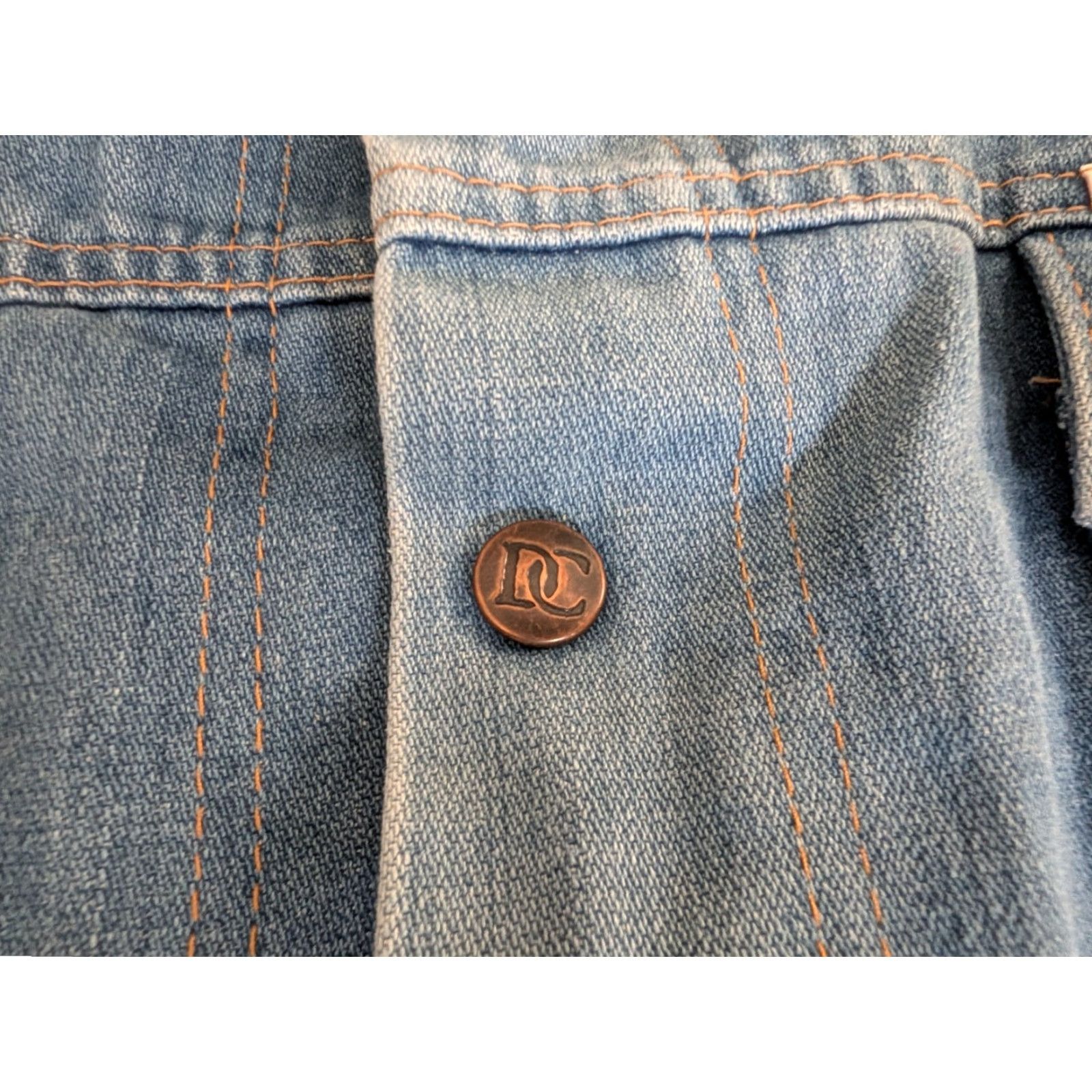 Denime VINTAGE Dee Cee Denim Trucker Jacket Size 42 Blue Classic Casual USA Made 70s/80s Unisex Adults Size 28" / US 6 / IT 42 - 7 Thumbnail