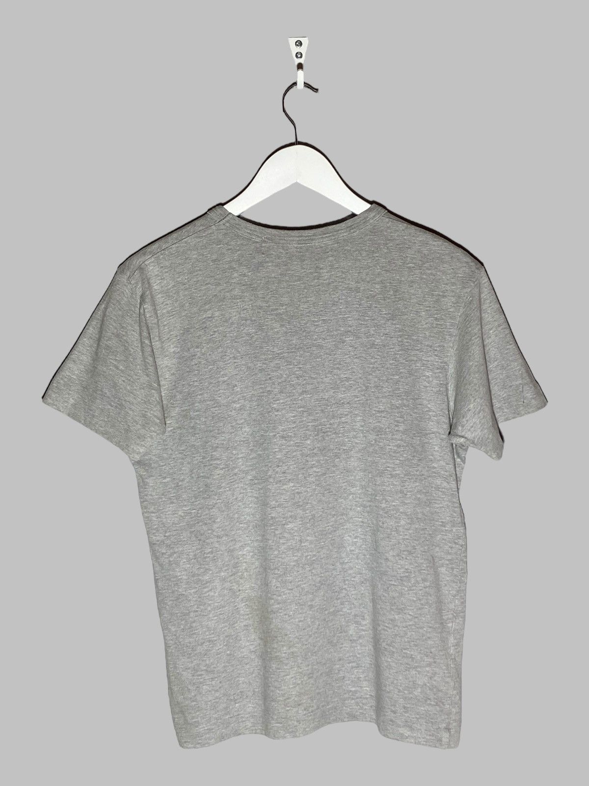 Comme des Garcons COMME DES GARÇONS PLAY Gray Heart Patch T-Shirt Size US S / EU 44-46 / 1 - 2 Thumbnail