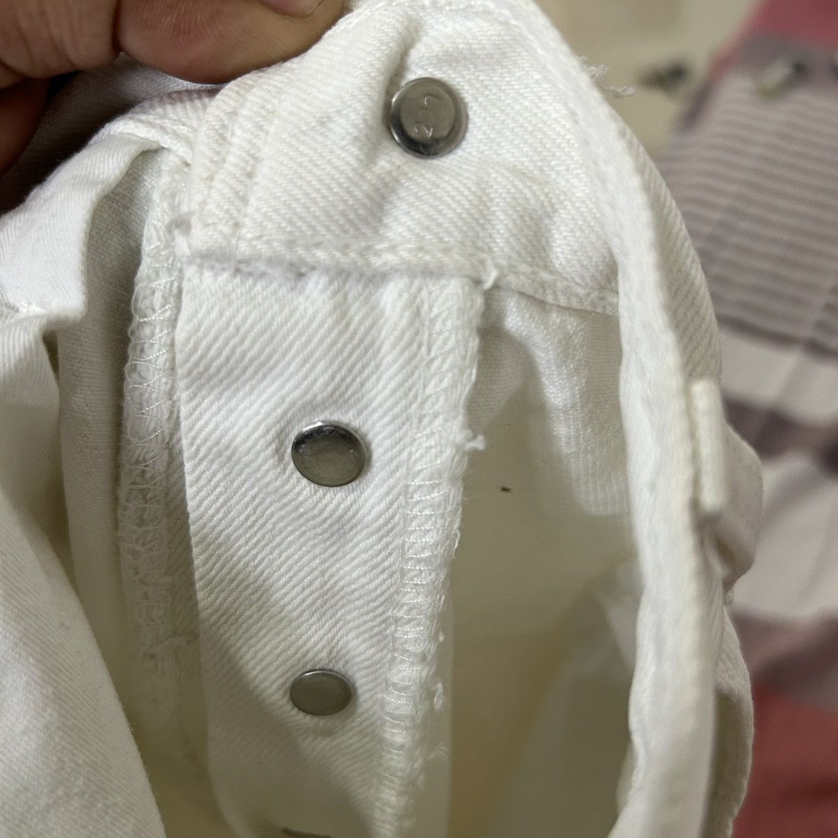 Levi's Vintage Levi’s 501 Made in UK White Denim Size US 30 / EU 46 - 14 Thumbnail