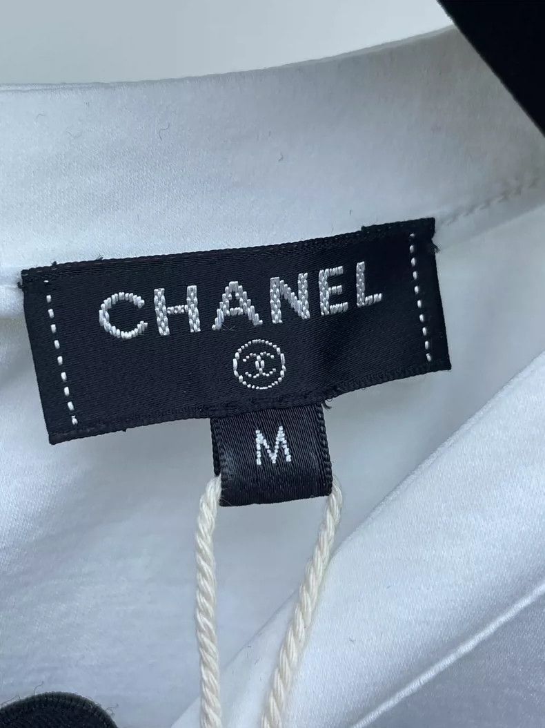 Chanel Chanel White short-sleeved T-shirt dress 2504-Nextarrow Size M / US 6-8 / IT 42-44 - 4 Thumbnail
