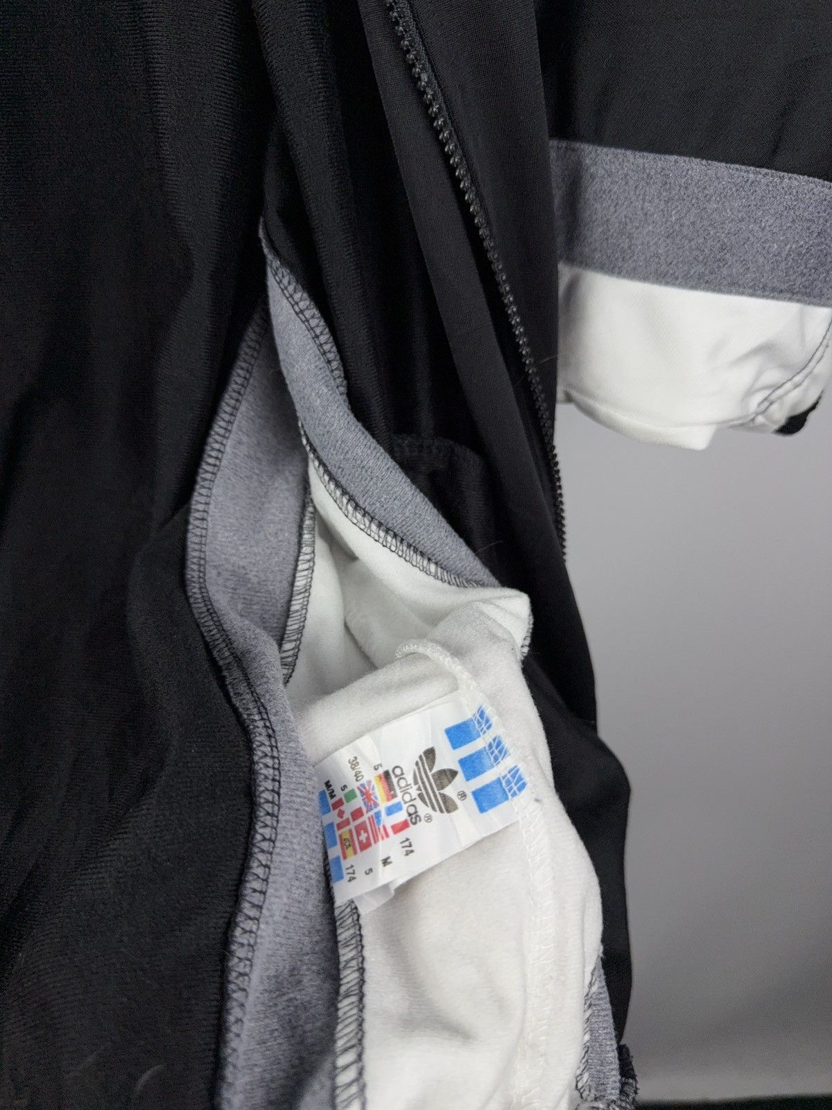 Adidas × Vintage Vintage 90s Adidas Track Vest Black Y2K Size US M / EU 48-50 / 2 - 9 Thumbnail