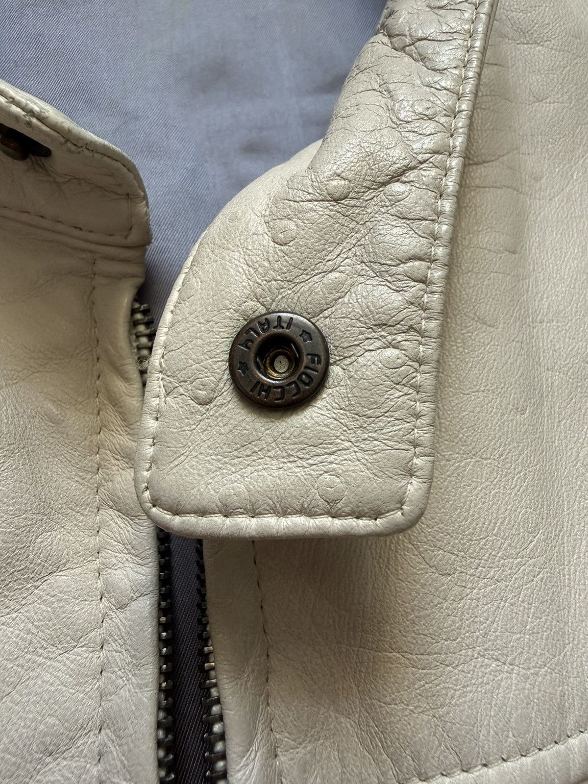 Versace Vintage 90s Versace classic v2 ostrich leather jacket Size US M / EU 48-50 / 2 - 4 Thumbnail
