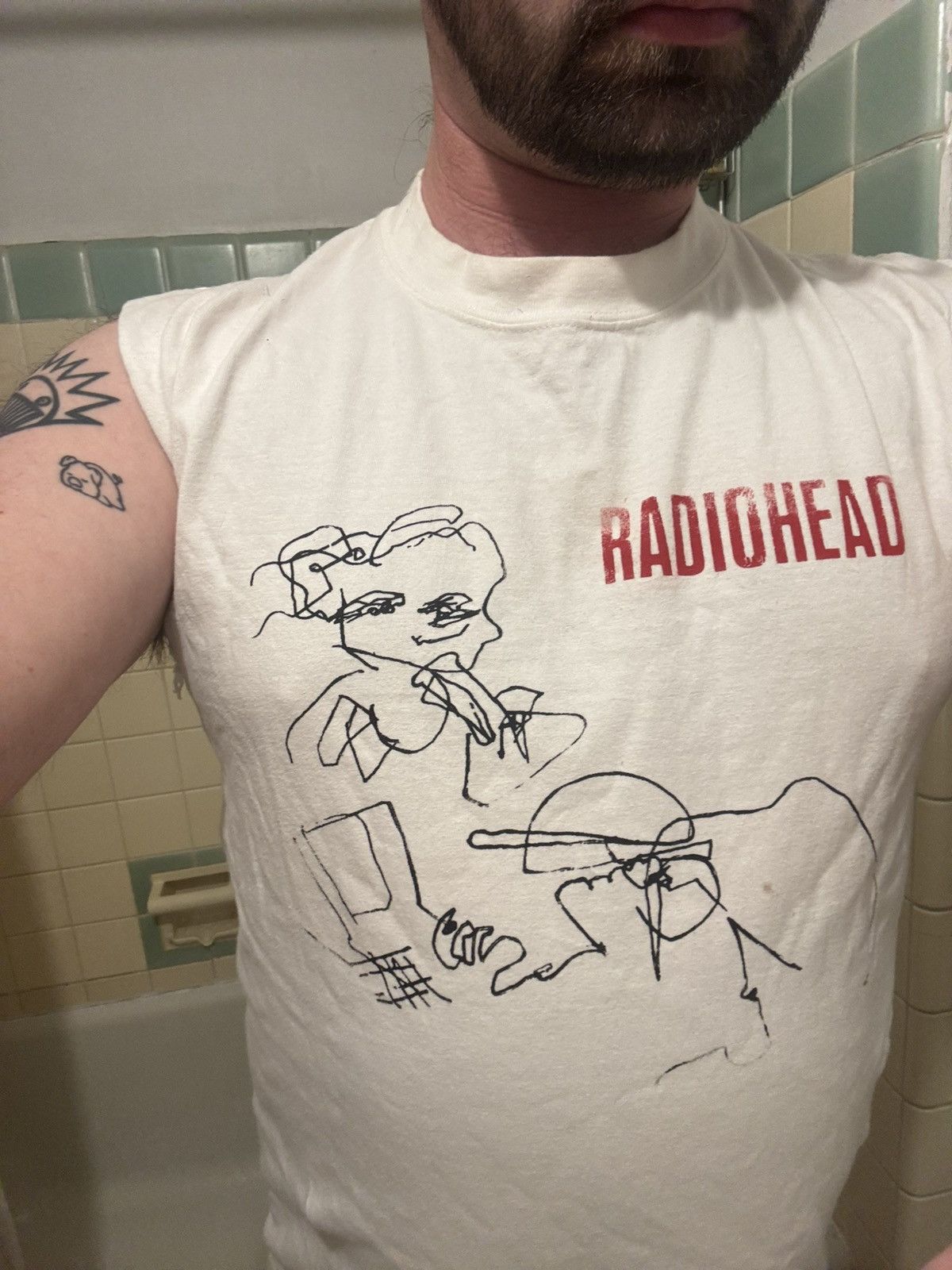 Band Tees Sleeveless cutoff Radiohead band tee. Original design. Size US L / EU 52-54 / 3 - 6 Thumbnail
