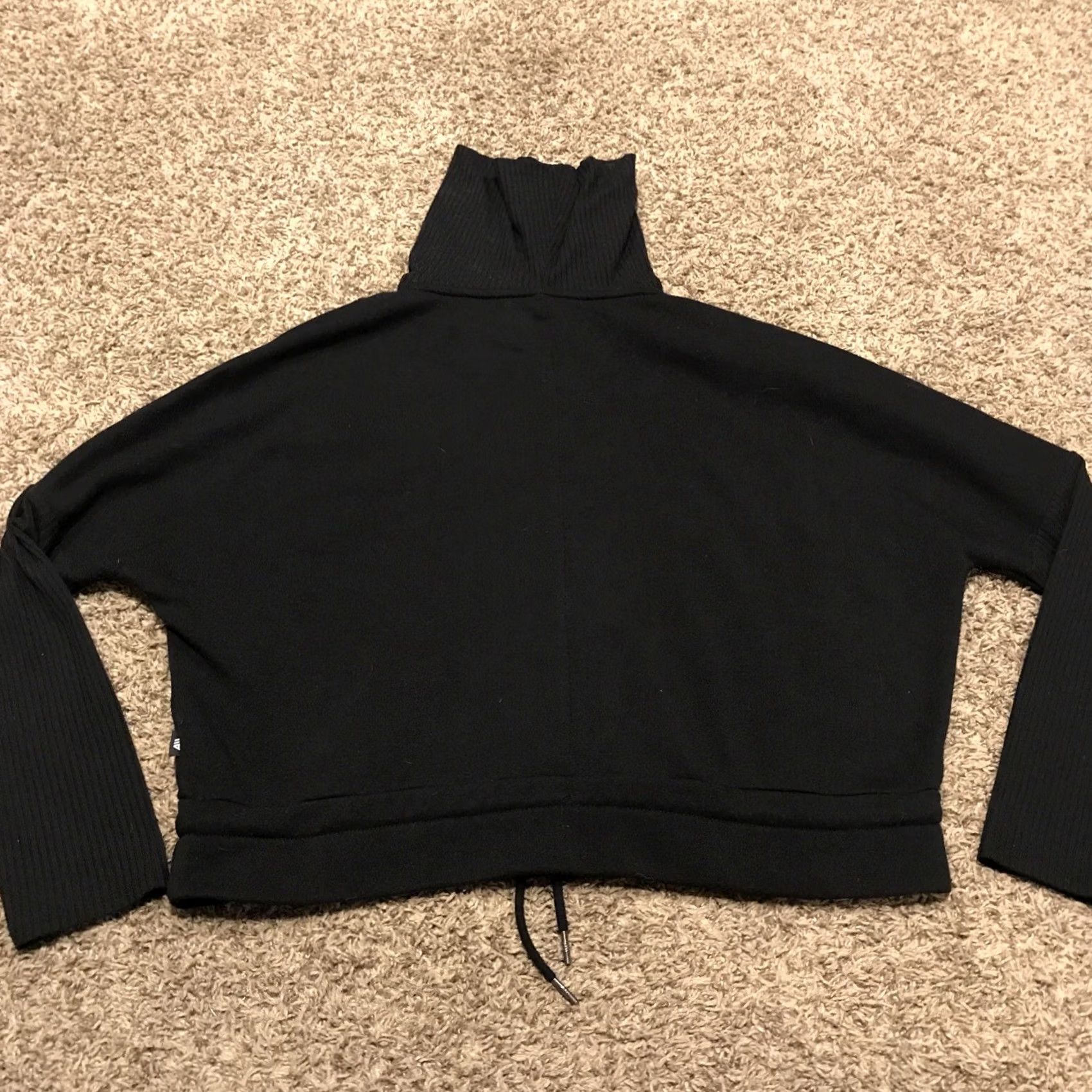 Andrew Marc Andrew Marc Sport Womens M Black Fleece Crop Pullover Sweatshirt Mock Neck Pullover Activewear A43 Size M / US 6-8 / IT 42-44 - 3 Thumbnail