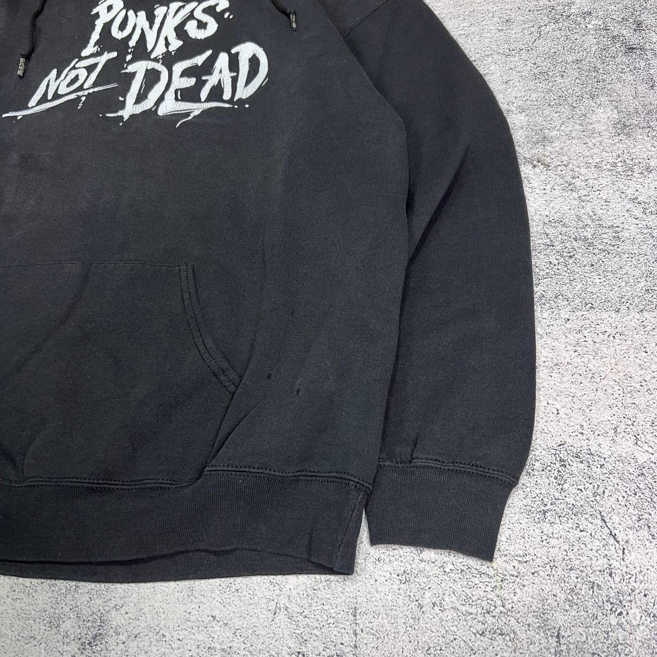 Vintage Vintage Punks Not Dead Anarchy A Graphic Hoodie Size XL Size US XL / EU 56 / 4 - 5 Thumbnail