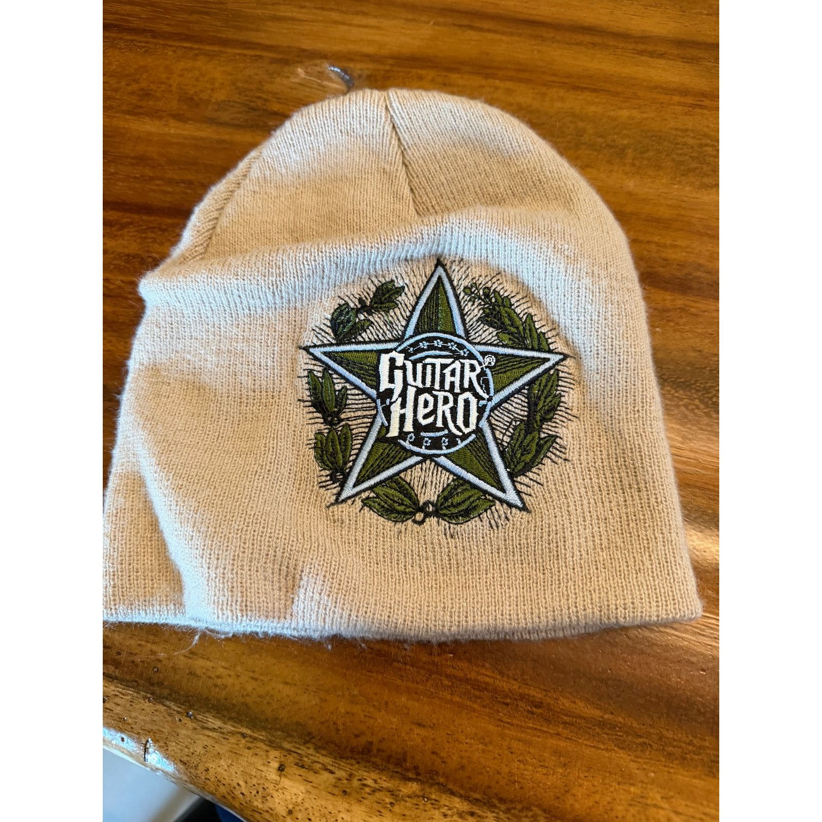 Other RARE Vintage Guitar Hero beanie Size ONE SIZE - 2 Thumbnail
