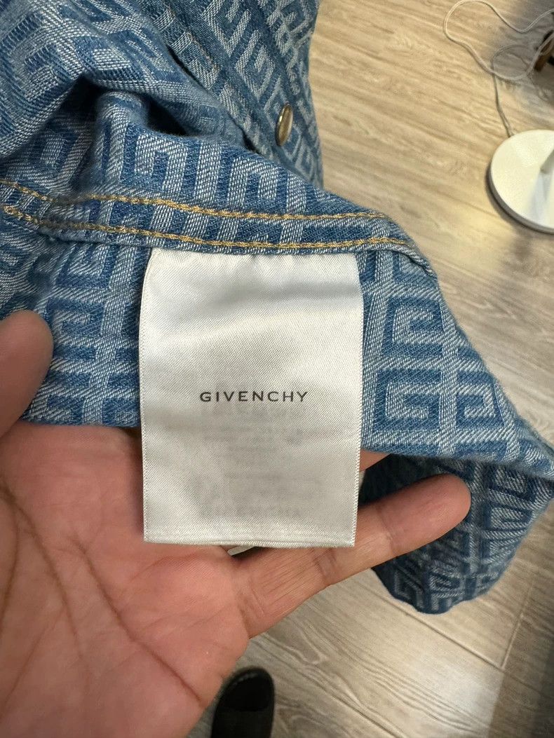 Givenchy Givenchy Denim short-sleeve shirt Size US L / EU 52-54 / 3 - 4 Thumbnail