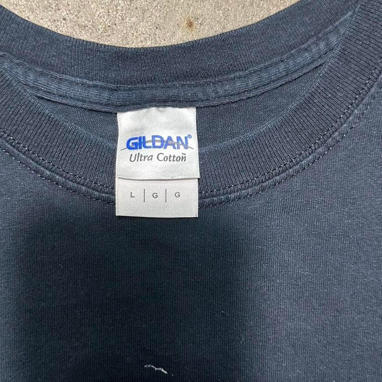 Gildan Vintage Y2K Pirate Ship Tee Sailboat Indie Ocean Shirt Size US L / EU 52-54 / 3 - 4 Thumbnail