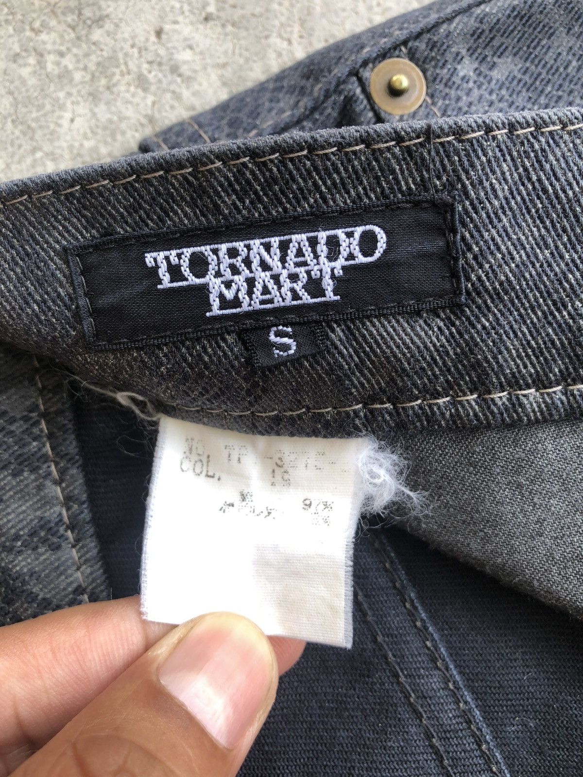 Tornado Mart Tornado Mart Flared Jeans Snake Skin Wax Jeans Size US 29 - 18 Thumbnail