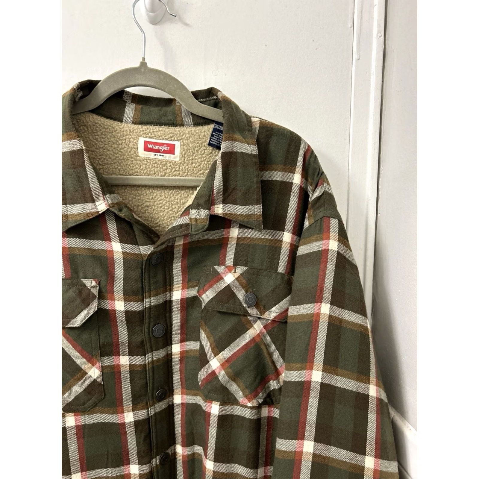 Wrangler VINTAGE Wrangler Shirt Jacket Mens 2XL Olive Green Sherpa Lined Flannel Plaid Shacket Size US XXL / EU 58 / 5 - 4 Thumbnail
