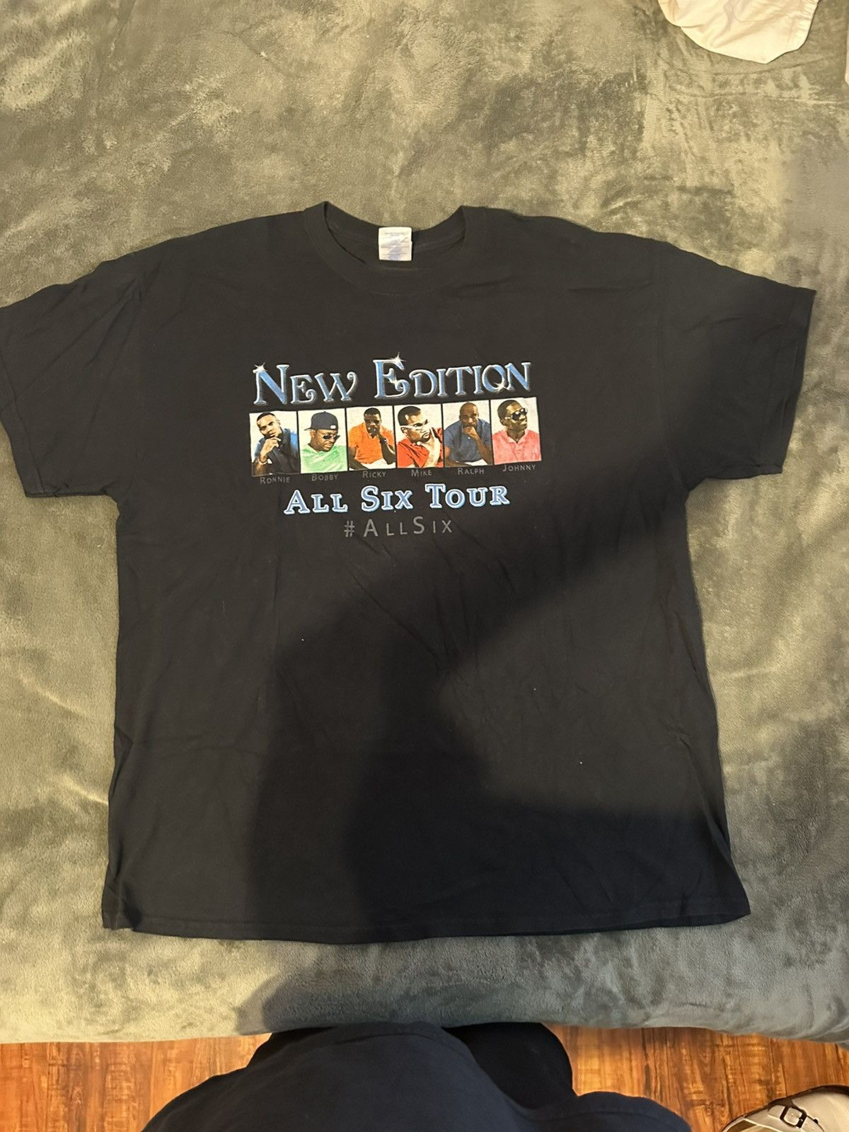 Vintage NEW EDITION ALL SIX TOUR Band T-shirt, Men's XL Size US XL / EU 56 / 4 - 1 Thumbnail