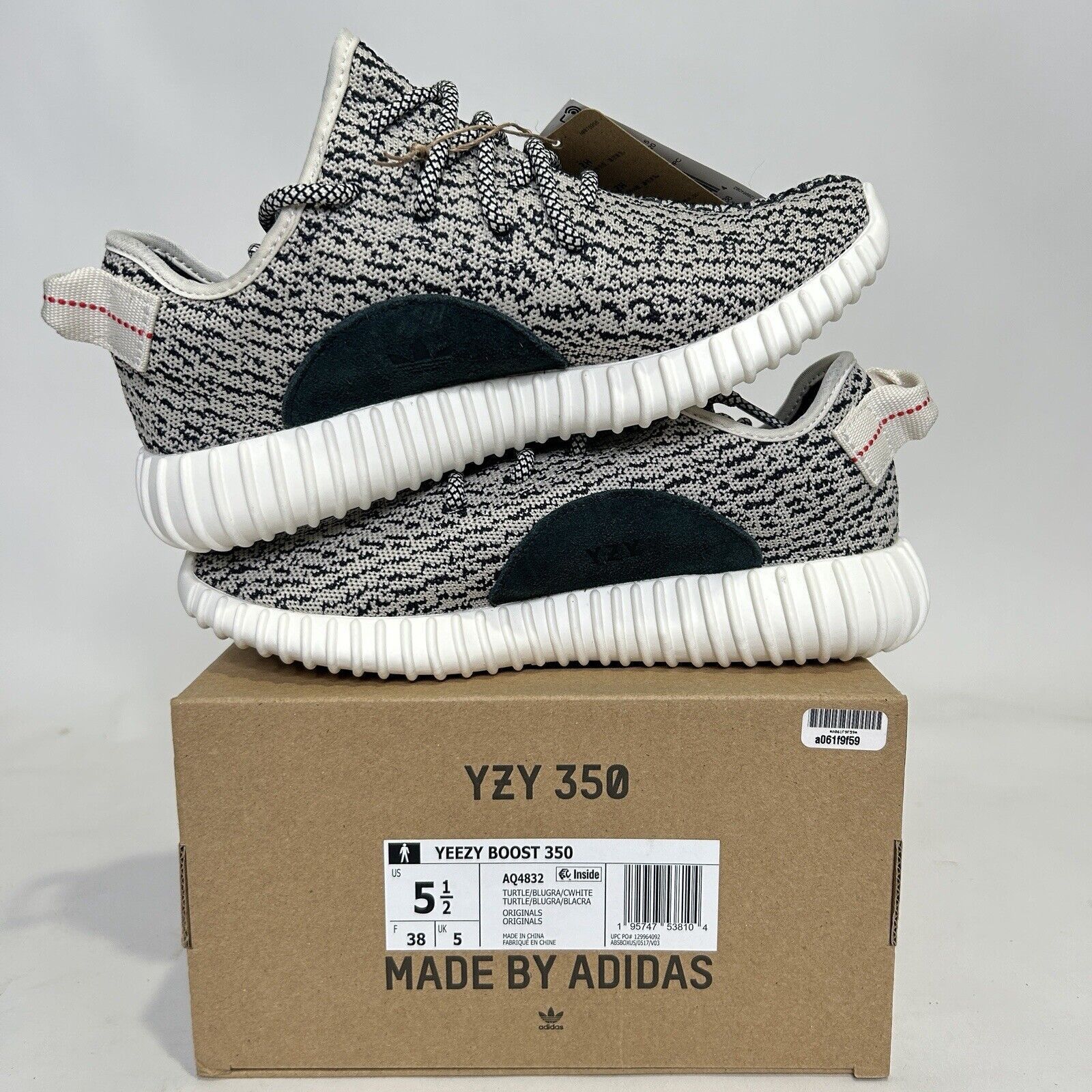 Adidas adidas Yeezy Boost 350 “Turtle Dove” 2024 Size US 7 / IT 37 - 3 Thumbnail