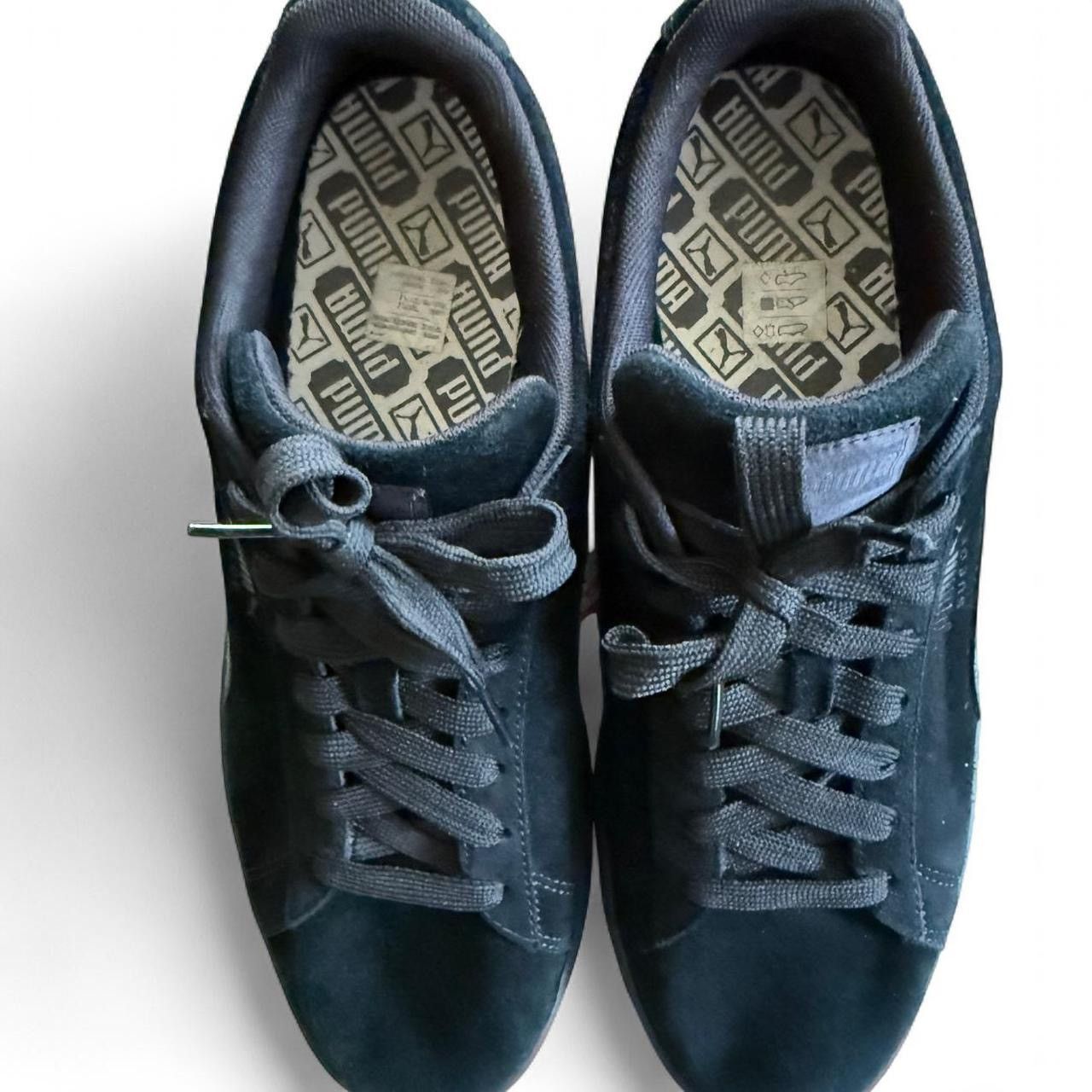 Puma Puma suede classic “triple black” Size US 10 / EU 43 - 3 Thumbnail