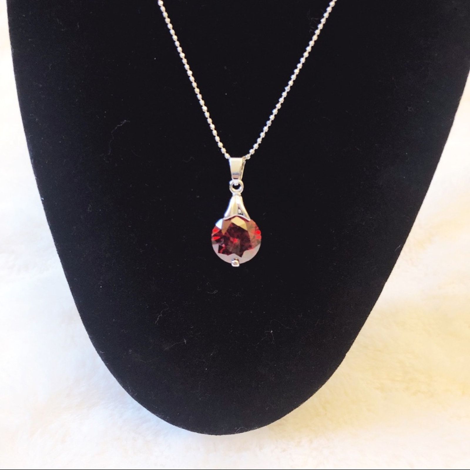 Other Silver Red Crystal Necklace Size ONE SIZE - 2 Thumbnail