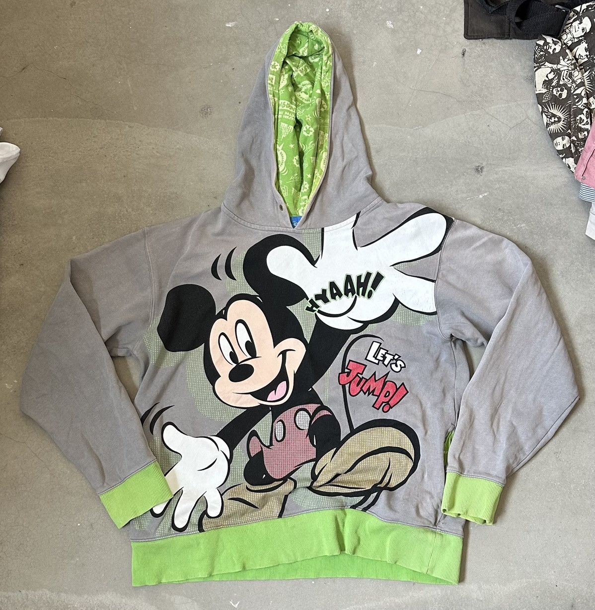 Disney VINTAGE DISNEY MICKEY HOODIE Size US L / EU 52-54 / 3 - 1 Thumbnail