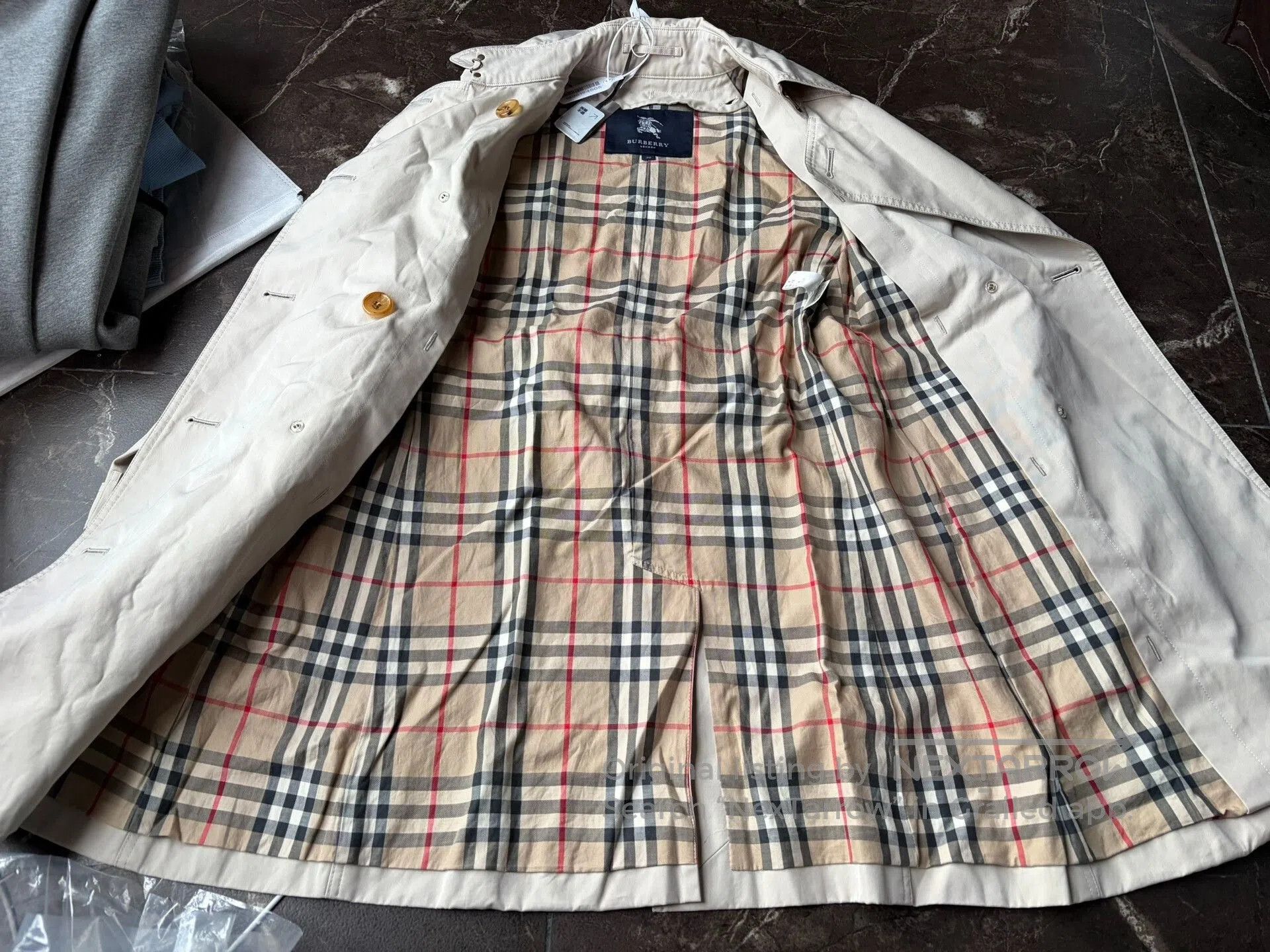 Burberry Burberry Women's Egremont Trench Coat. Size S / US 4 / IT 40 - 4 Thumbnail