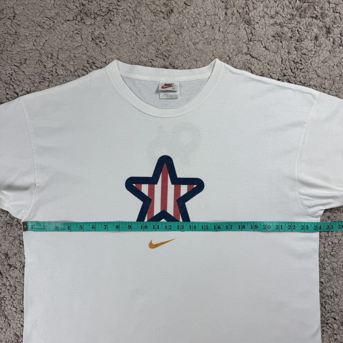 Nike Vintage Nike USA One Star 96 Centre Swoosh T-shirt Size US L / EU 52-54 / 3 - 16 Thumbnail