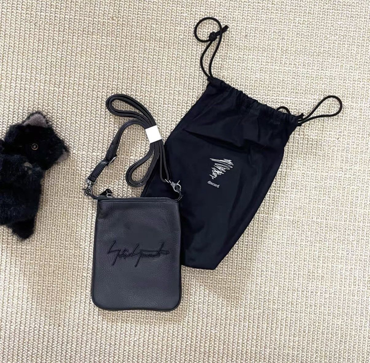 Yohji Yamamoto Black Crossbody Bag with Drawstring Pouch Size ONE SIZE - 1 Thumbnail