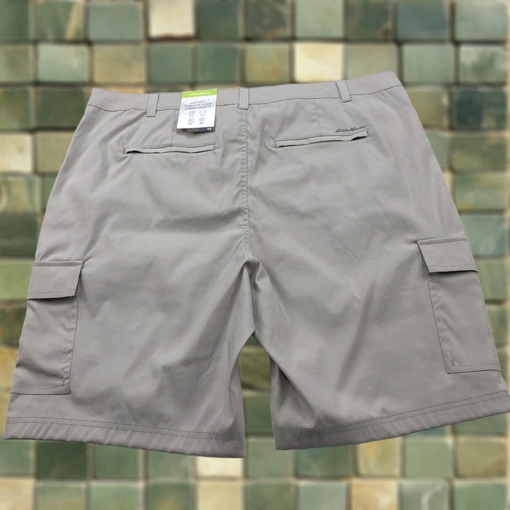 Eddie Bauer Eddie Bauer Horizon Guide Cargo 42 (Fit 42W) Nylon Spandex 10" Shorts Gray Shoes? Size US 42 / EU 58 - 1 Thumbnail