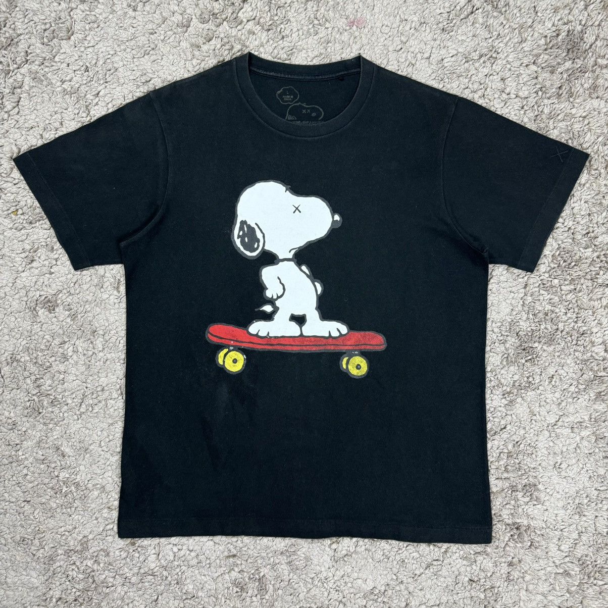 image of Ut Kaws X Peanut T-Shirt in Black, Men's (Size Large)