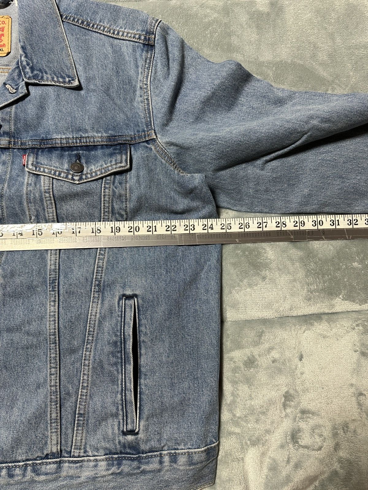 Levi's Levi’s Premium Denim Trucker Jacket Medium Wash - size XL Size US XL / EU 56 / 4 - 4 Thumbnail