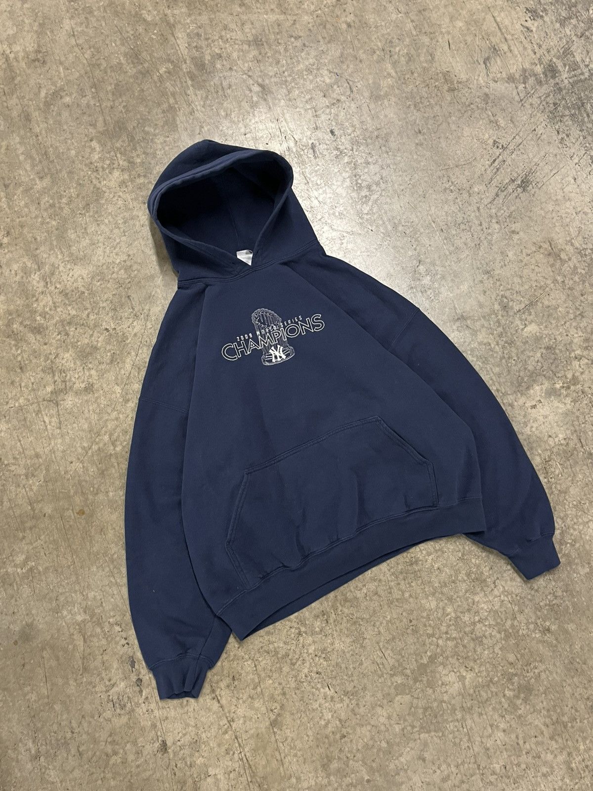 Vintage NY Yankees vintage boxy fit hoodie streetwear hype rare MLB Size US XXL / EU 58 / 5 - 2 Thumbnail