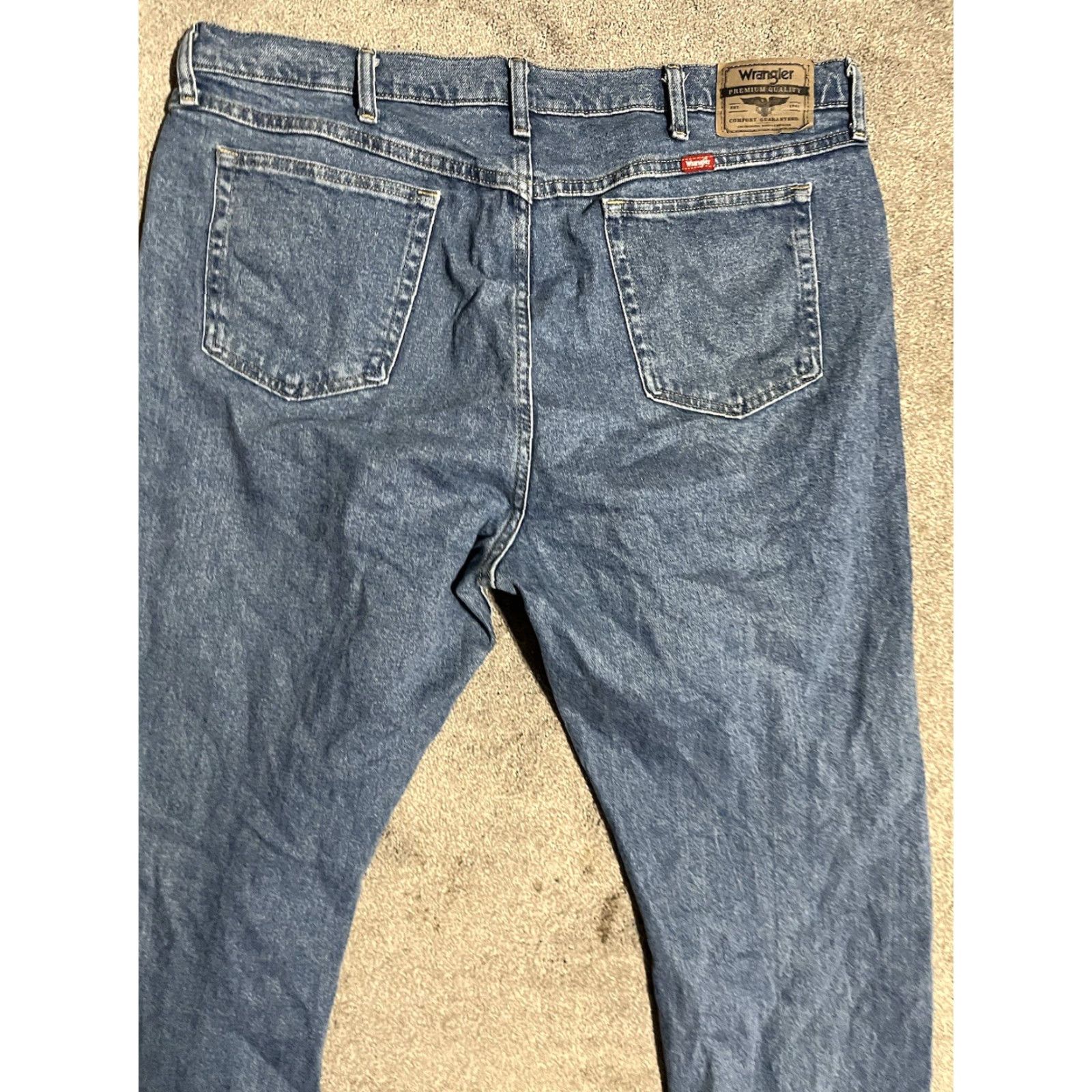 Wrangler Wrangler Jeans Regular 100% Cotton Blue Denim Size 40x32 Distressed Mens Regular Fit Stretch Cotton Blend Zipper Logo Cowgirl? (Note: Clarify) Size US 40 / EU 56 - 2 Thumbnail