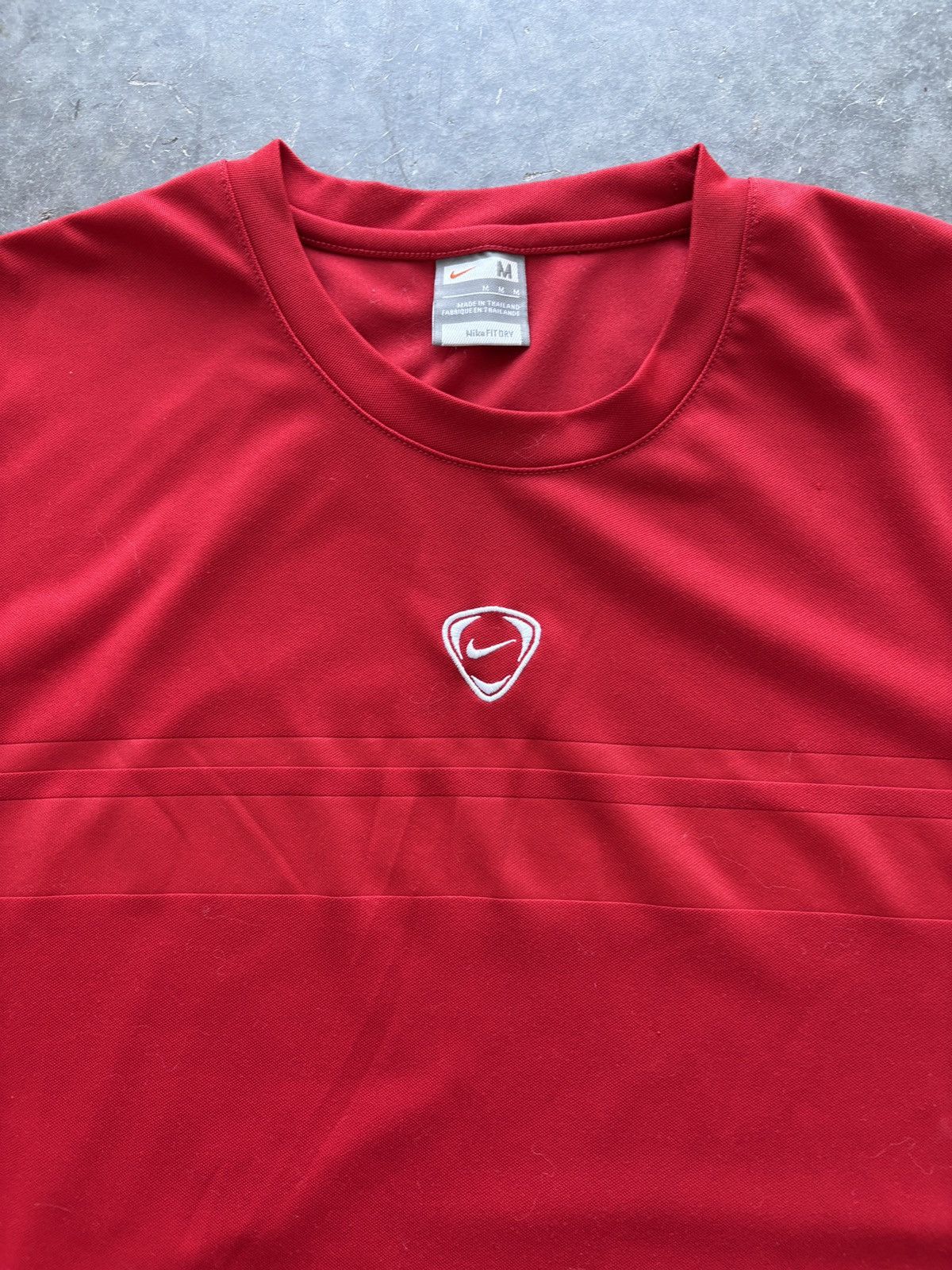 Nike Vintage Y2K Nike Soccer Tee Embroidered Logo Size US M / EU 48-50 / 2 - 2 Thumbnail