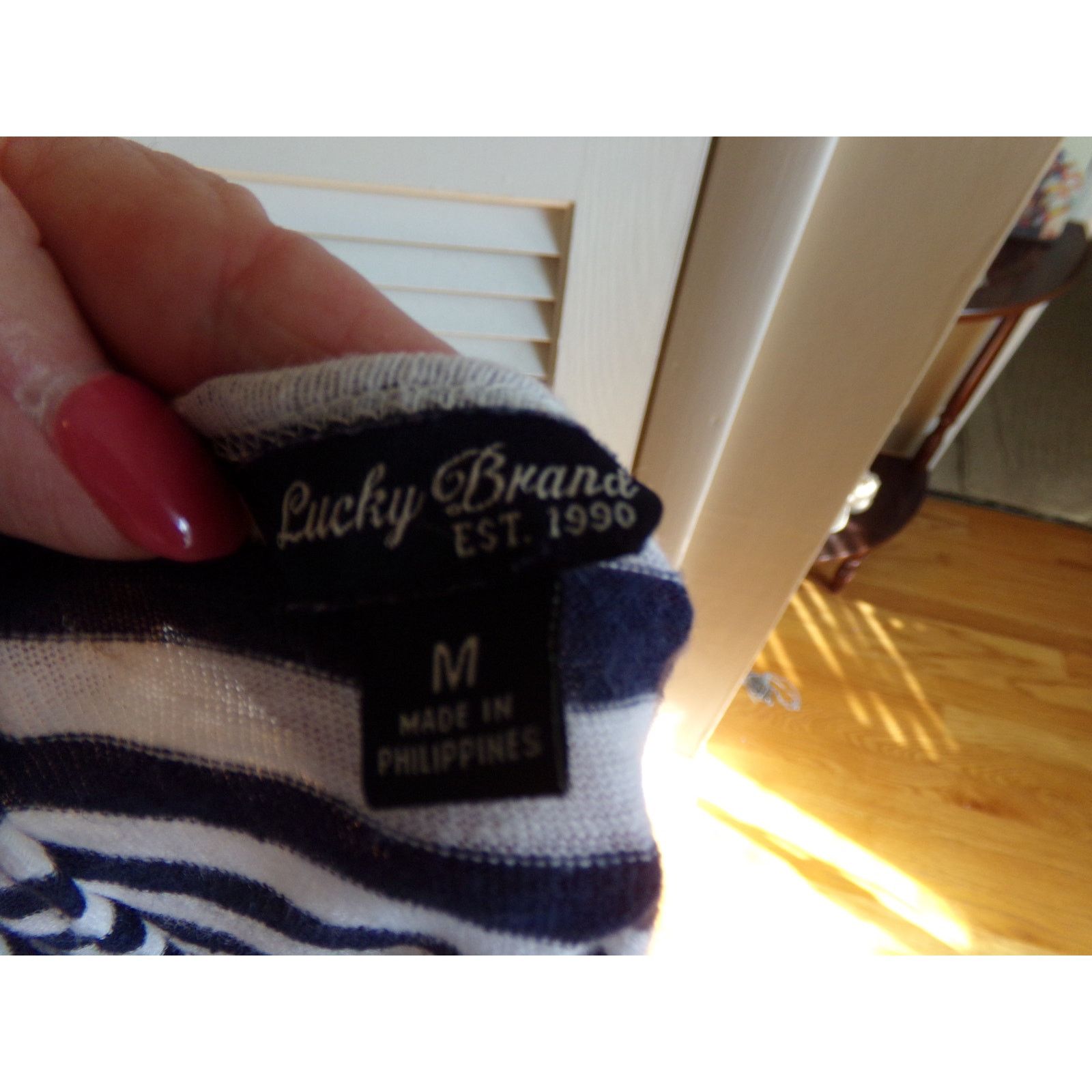 Lucky Brand Lucky Brand navy striped top back button trim M Excellent Size M / US 6-8 / IT 42-44 - 4 Thumbnail
