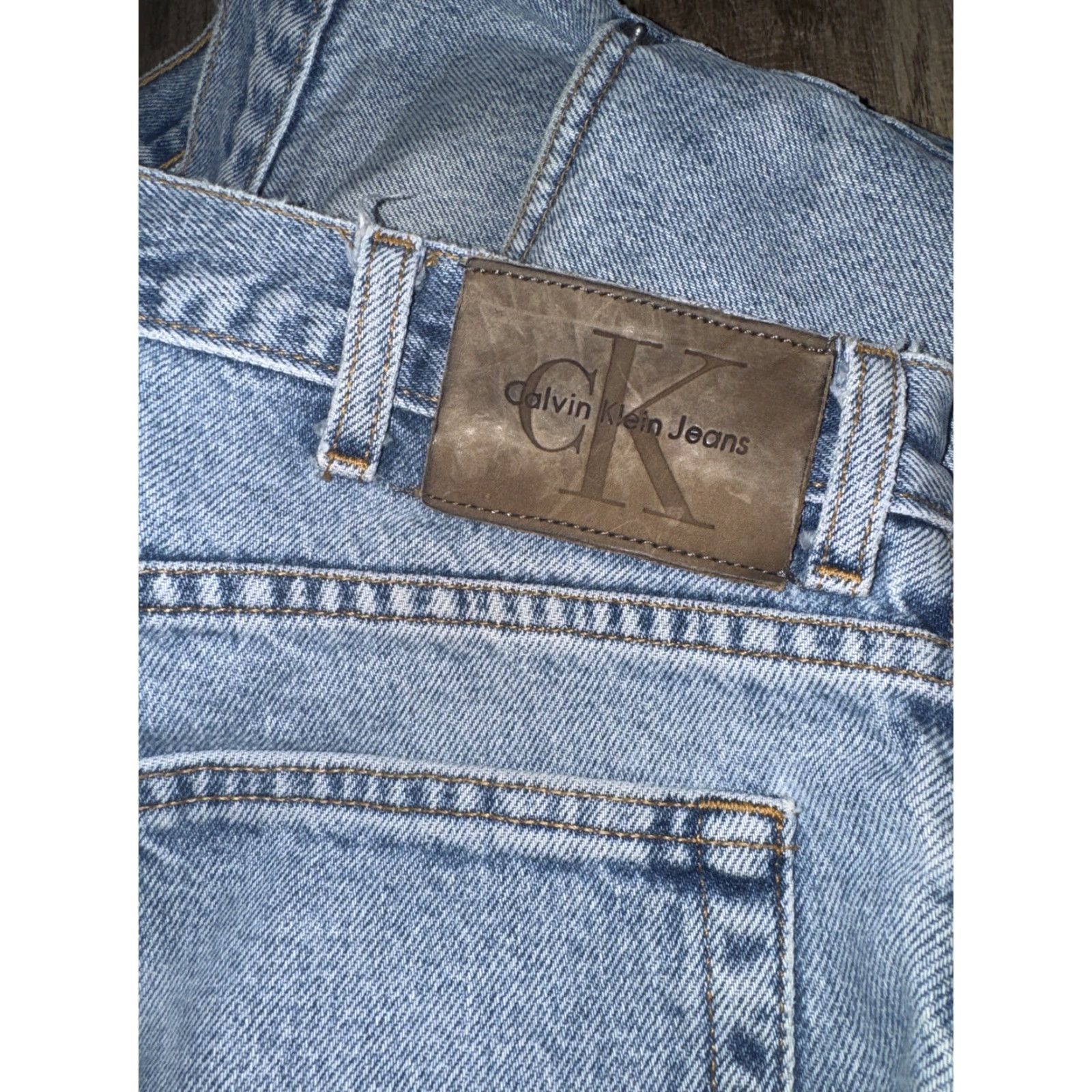 Calvin Klein VINTAGE Calvin Klein Jeans Men 36 Inseam 29 Denim Blue Light Wash USA Straight Size US 36 / EU 52 - 5 Thumbnail