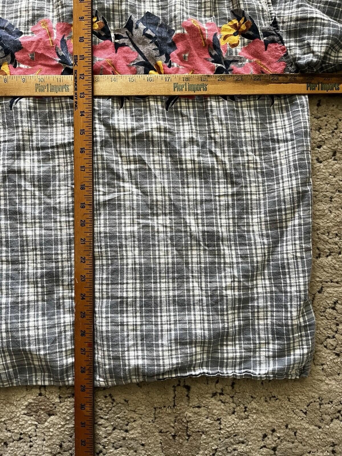 Bugle Boy Bugle Boy Authentics Plaid Floral Shirt L Grey Hibiscus Size US L / EU 52-54 / 3 - 8 Thumbnail