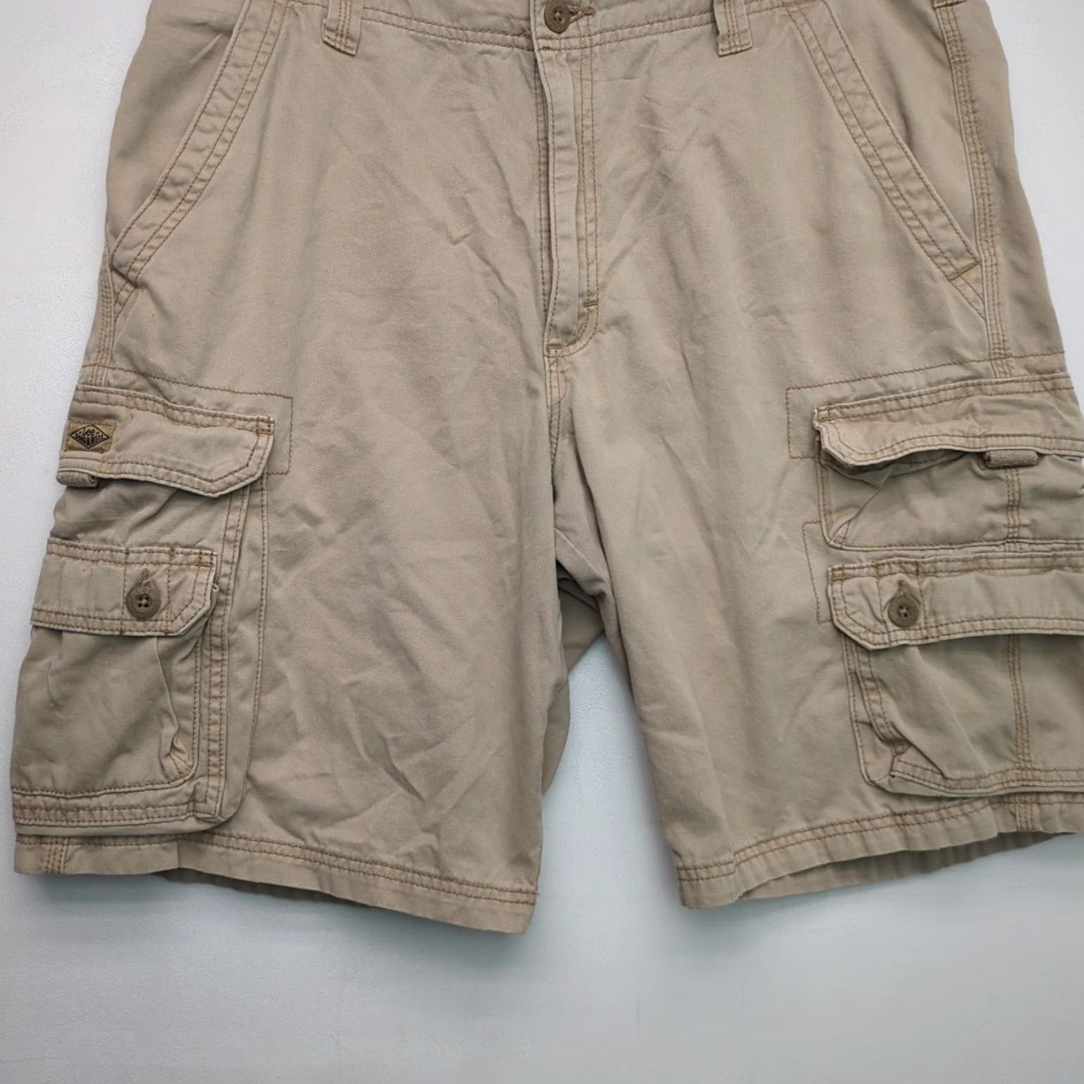 Lee Lee Dungaree Cargo Shorts Size 36 Heavy Cotton Beige Cargo Short Mens Regular Pocket Pockets Beige 100% Cotton Vintage No Size US 36 / EU 52 - 4 Thumbnail