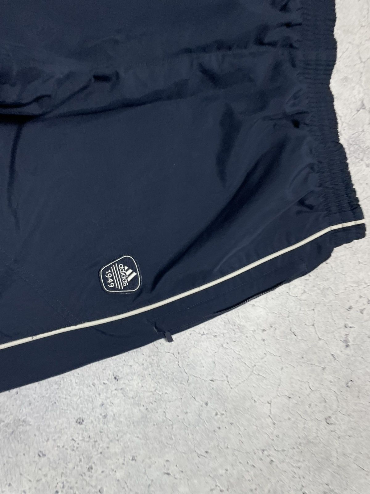 Adidas Vintage Nylon Adidas Big Logo Baggy Pants Y2K Size US 34 / EU 50 - 4 Thumbnail