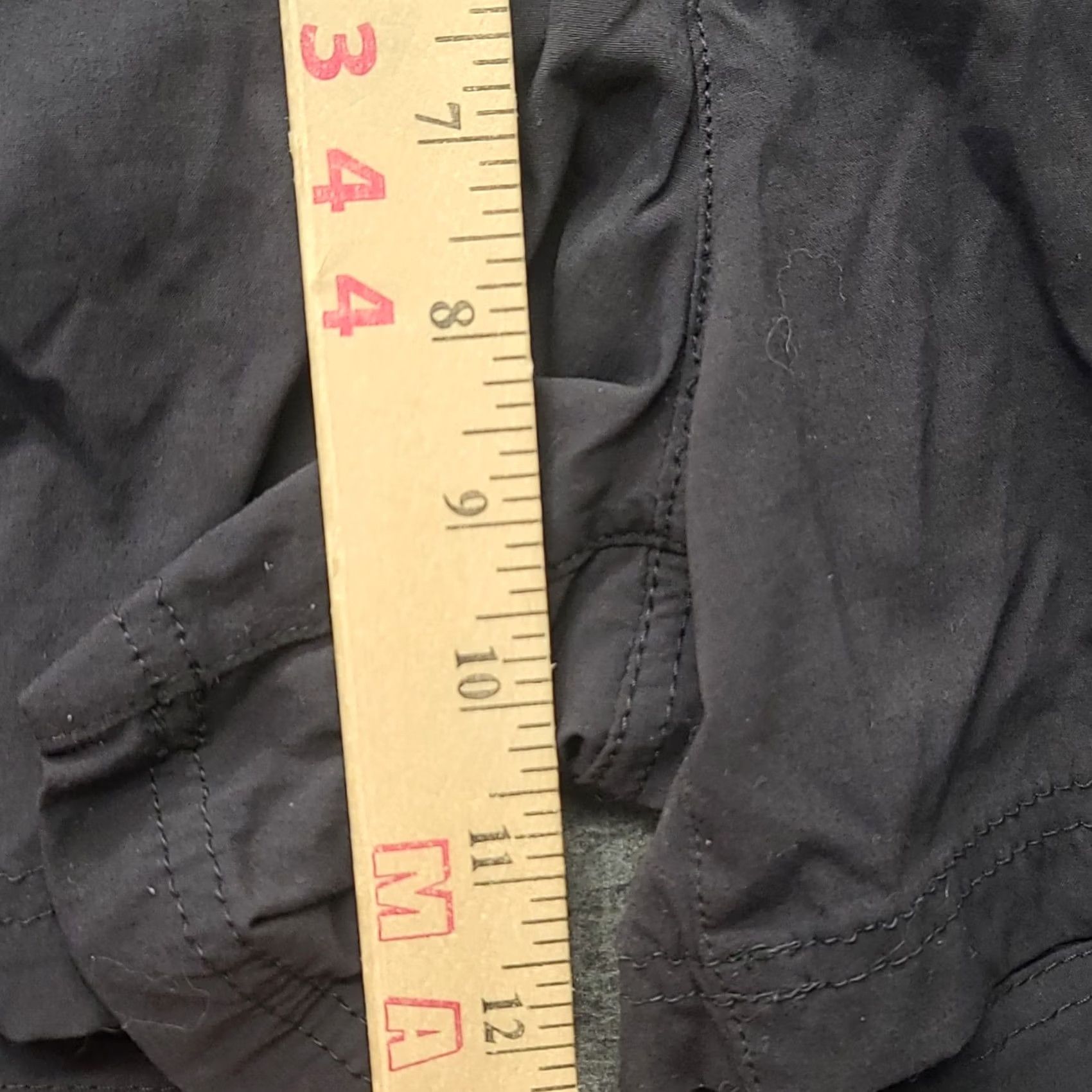 Eddie Bauer Eddie Bauer Travex Shorts Womens 8 Mid Rise Cargo Hiking Outdoors Belted? No. Size 30" / US 8 / IT 44 - 4 Thumbnail