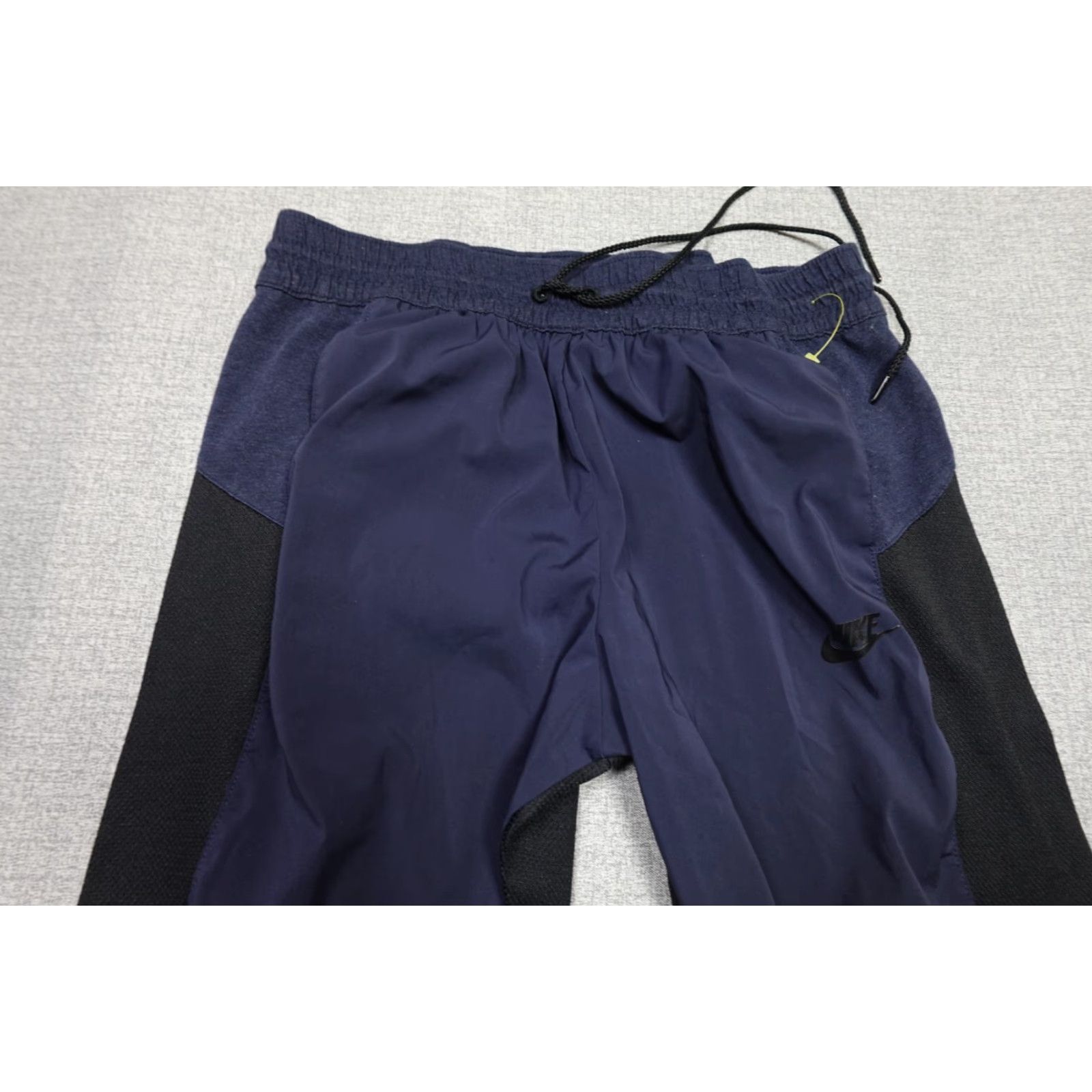 Nike Nike Sweatpants Men M Blue Lightweight Fleece Joggers Regular Tapered 30in Inseam Black? (Color: Blue) Size US 31 - 2 Thumbnail
