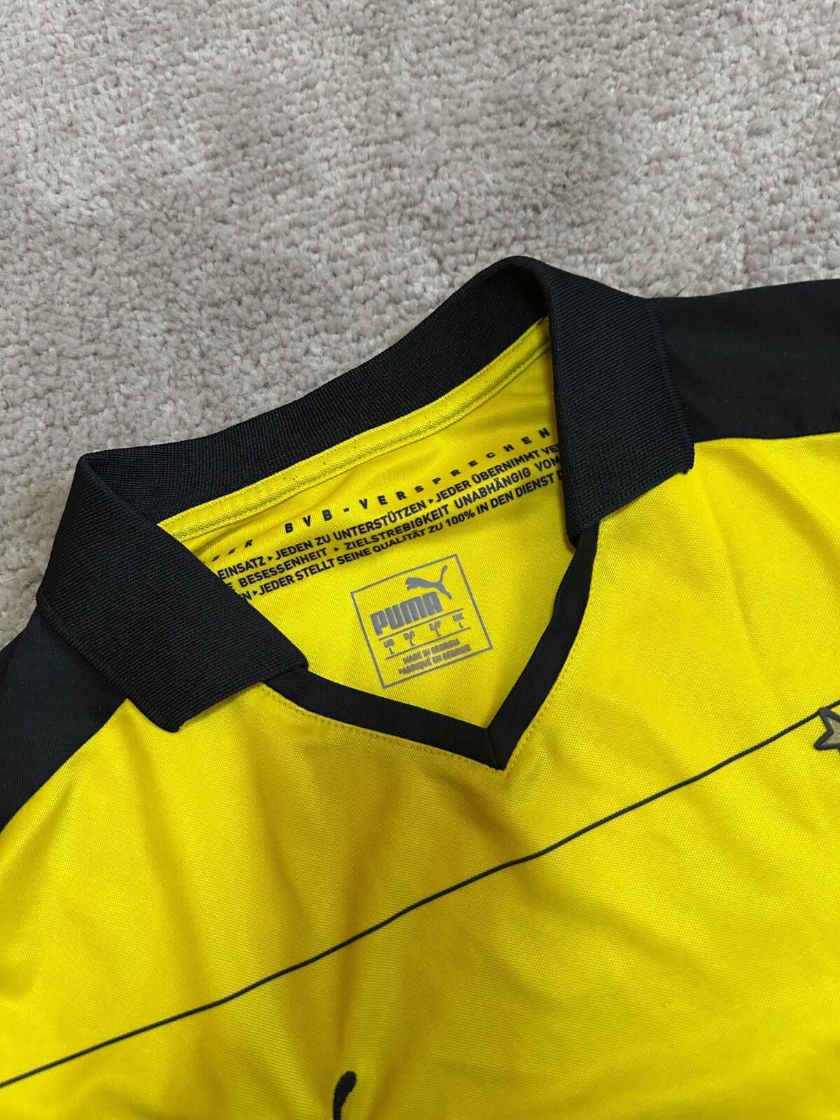 Puma Borussia Dortmund 2015/16 Home Football Shirt Soccer Jersey Size US L / EU 52-54 / 3 - 4 Thumbnail