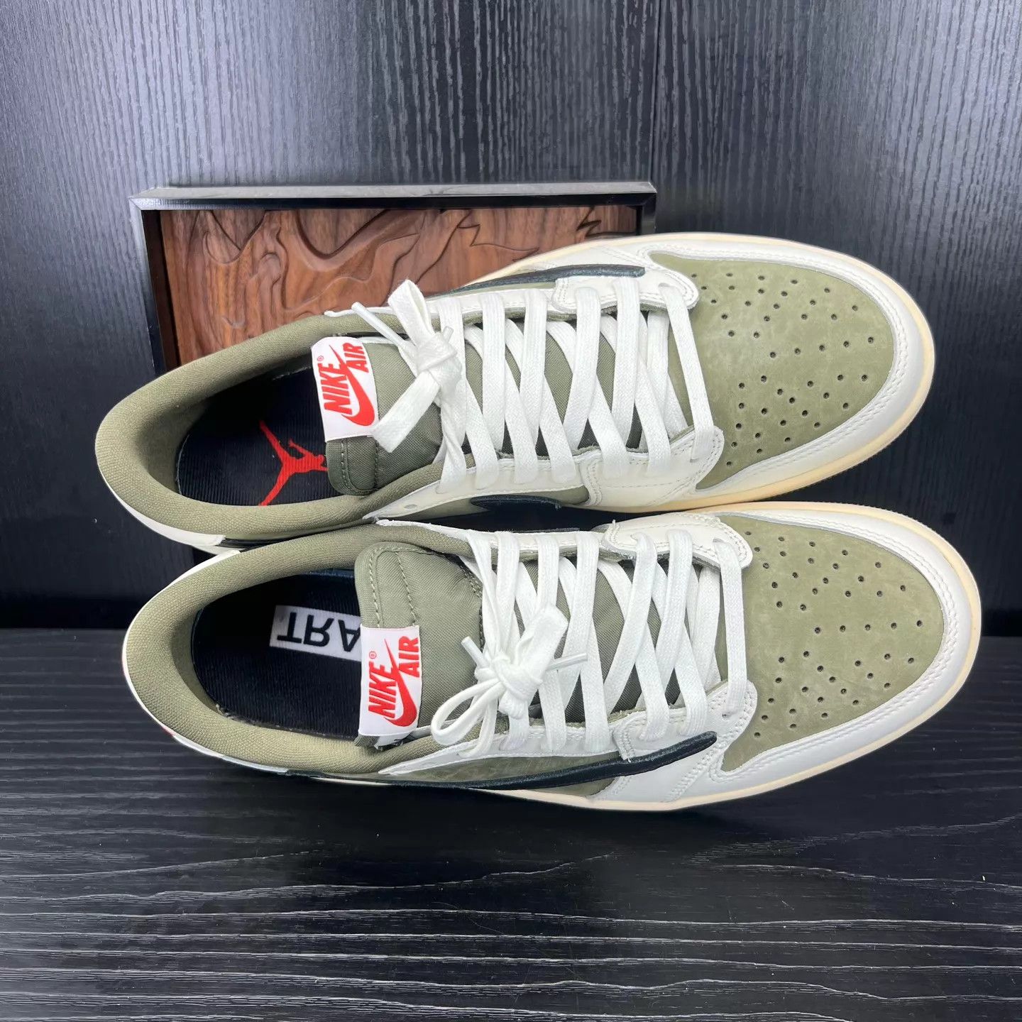 Nike Air Jordan 1 Low TS Olive Cactus Jack 44 Worn Size US 11 / EU 44 - 8 Thumbnail