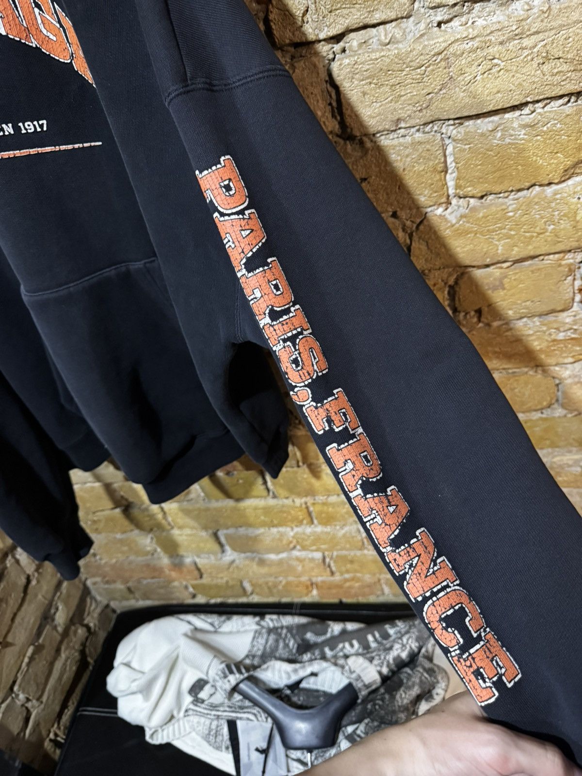 Balenciaga balenciaga maison hoodie Size US M / EU 48-50 / 2 - 3 Thumbnail