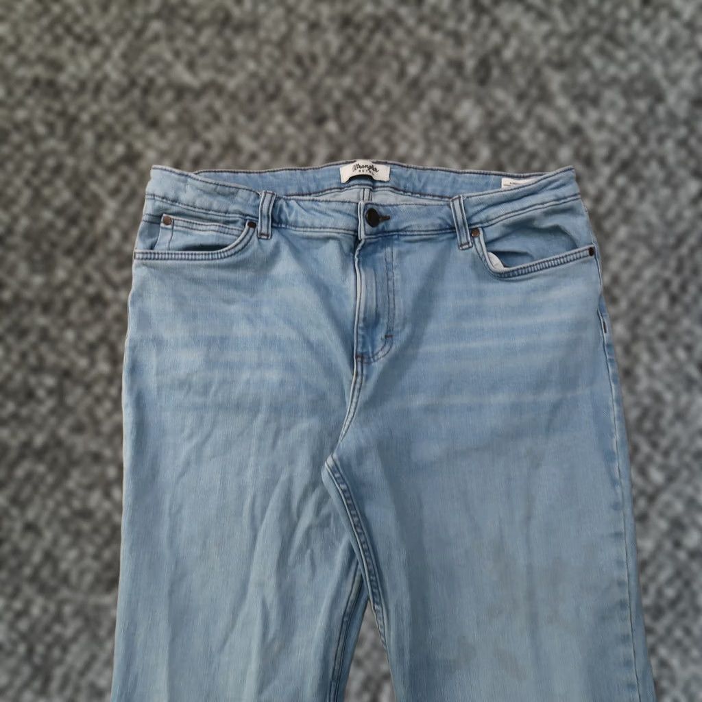 Wrangler Wrangler Retro Mid Rise Trouser Bootcut Jeans Women 34x34 Denim Blue 5-Pocket Cowboy Retro Relaxed Fit Mens? Size 24" / US 00 / IT 34 - 1 Thumbnail