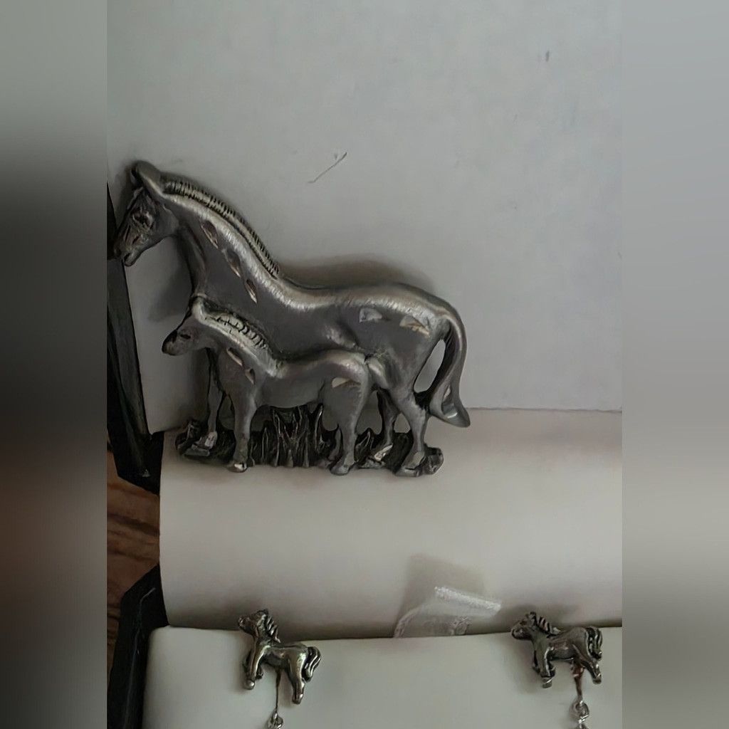 PT Torino Torino Vintage Pewter Horse Necklace, Earrings and Brooch Size ONE SIZE - 5 Thumbnail
