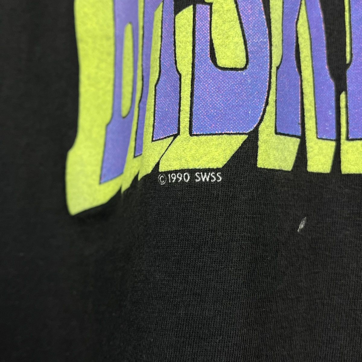 NBA Vintage Bermuda Triangle Basketbill y2k NBA tee 1990 Size US XL / EU 56 / 4 - 6 Thumbnail