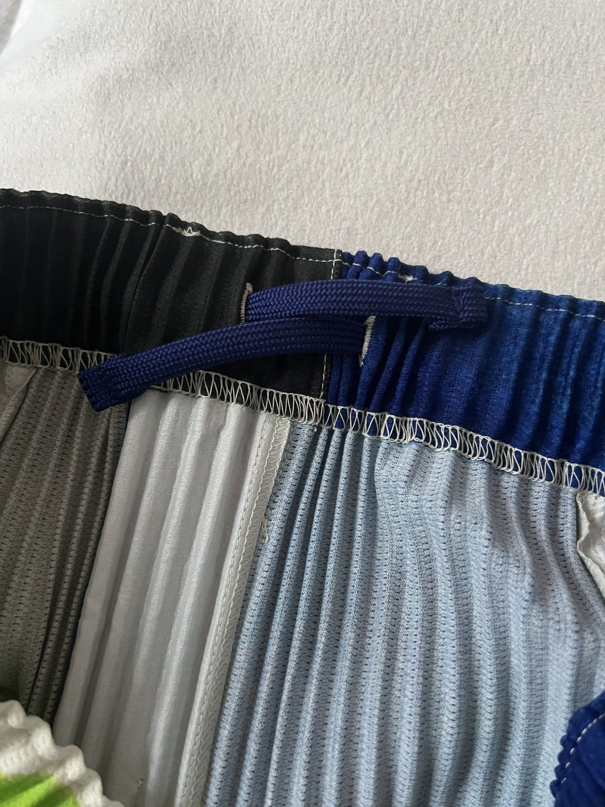 Pleats Please Issey Miyake ISSEY MIYAKE plisse Trousers size medium 2 colourful Size US 34 / EU 50 - 17 Thumbnail