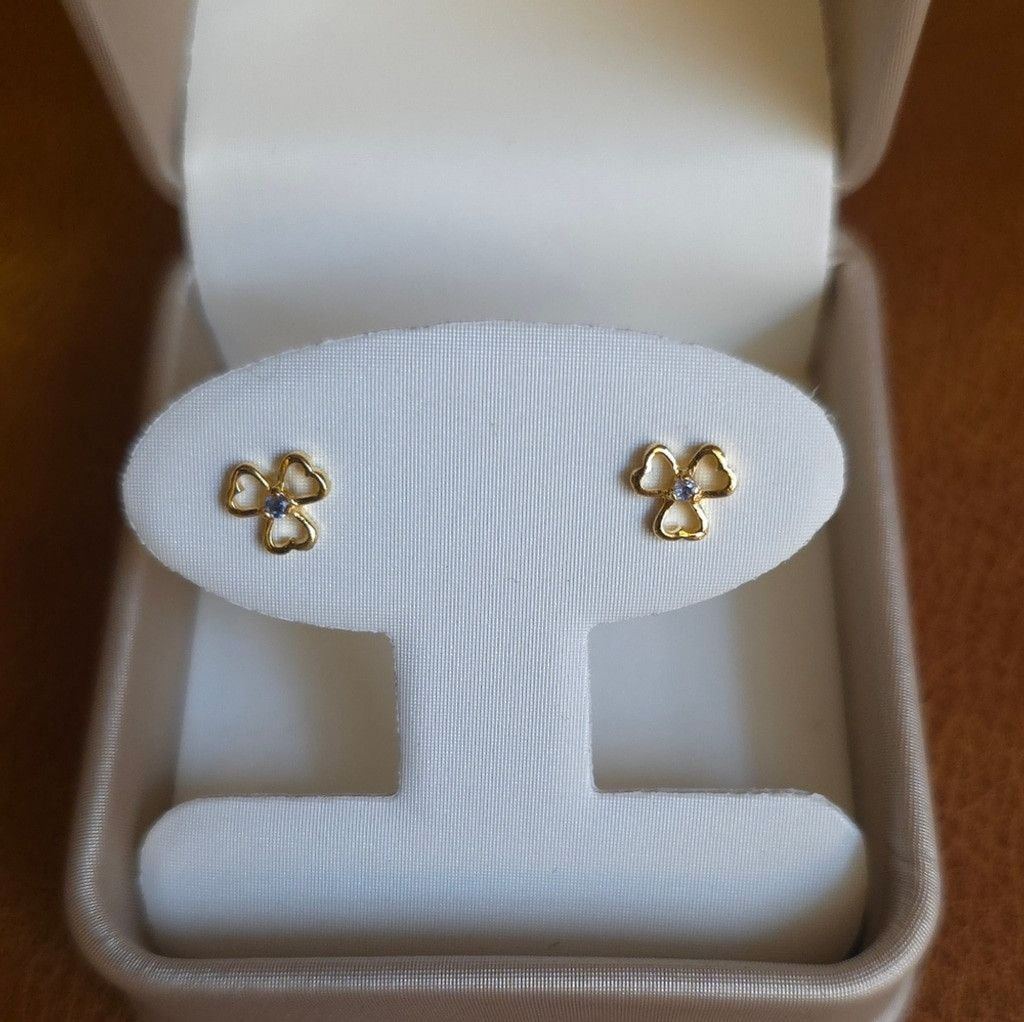 The Unbranded Brand Elegant Gold Clover Stud Earrings Size ONE SIZE - 2 Thumbnail