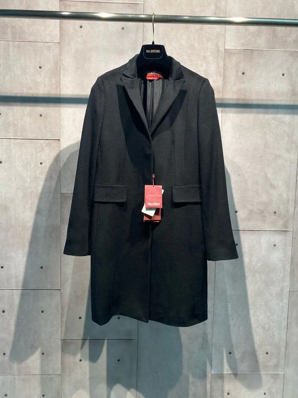 Max Mara MaxMara Women's Black Wool Coat 0089 Size M / US 6-8 / IT 42-44 - 1 Thumbnail