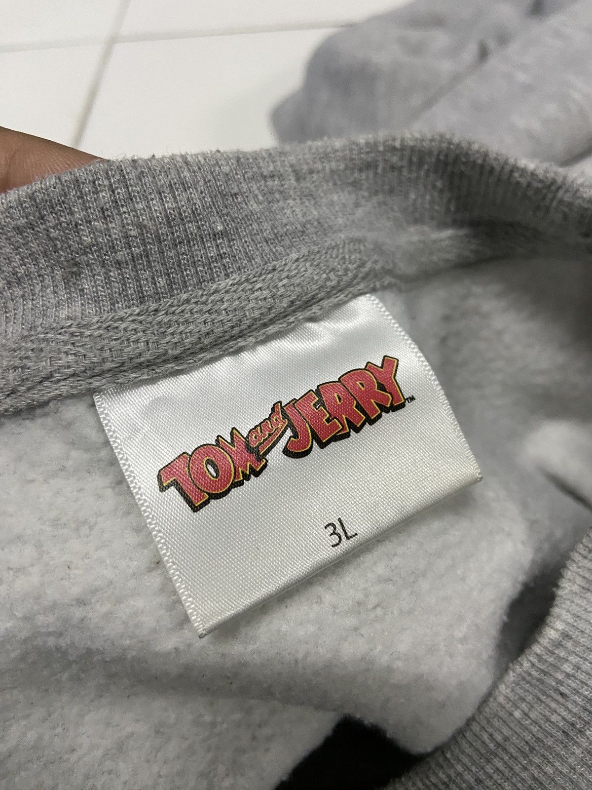 Warner Bros TOM AND JERRY FRENEMIES FOREVER WARNER BROS SWEATSHIRT Size US XL / EU 56 / 4 - 8 Thumbnail