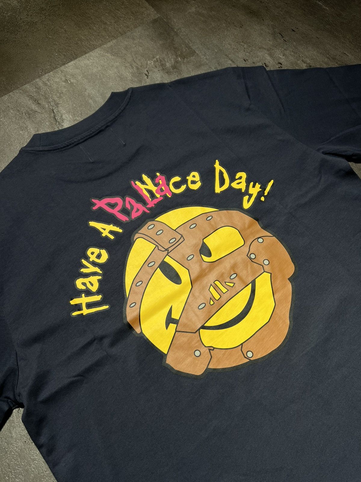 Palace × WWE Palace x WWE Tshirt Size US L / EU 52-54 / 3 - 4 Thumbnail