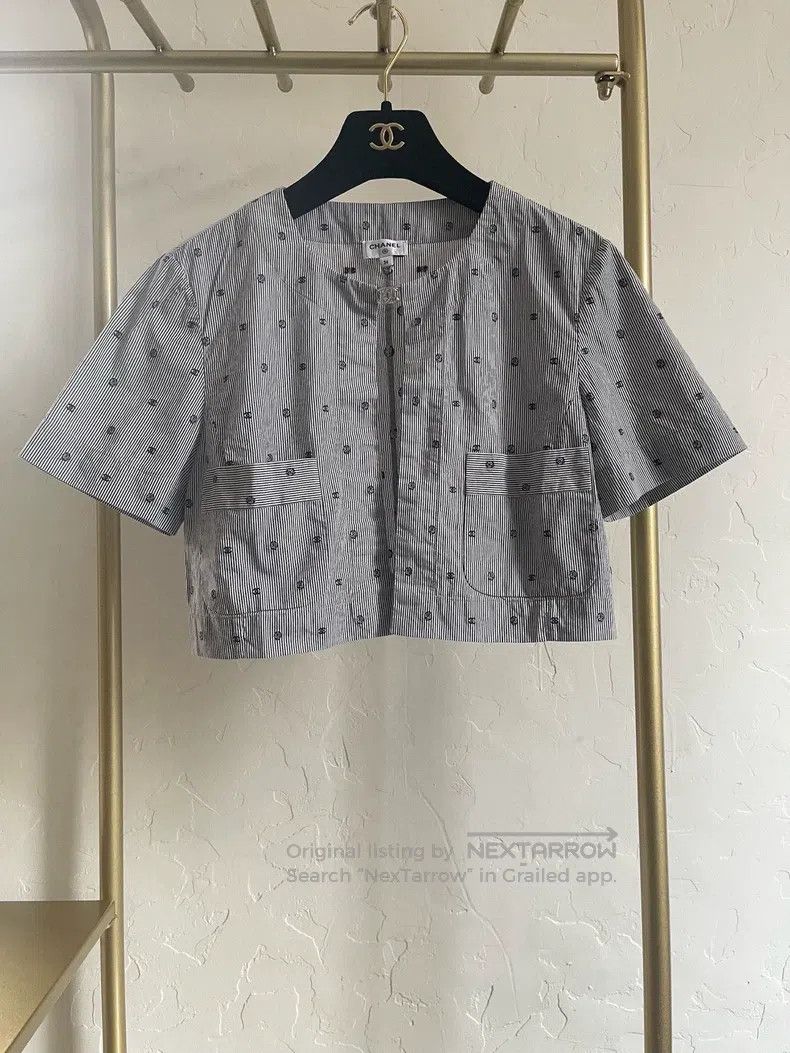 Chanel Chanel 24p small grey shirt Size XS / US 0-2 / IT 36-38 - 1 Thumbnail