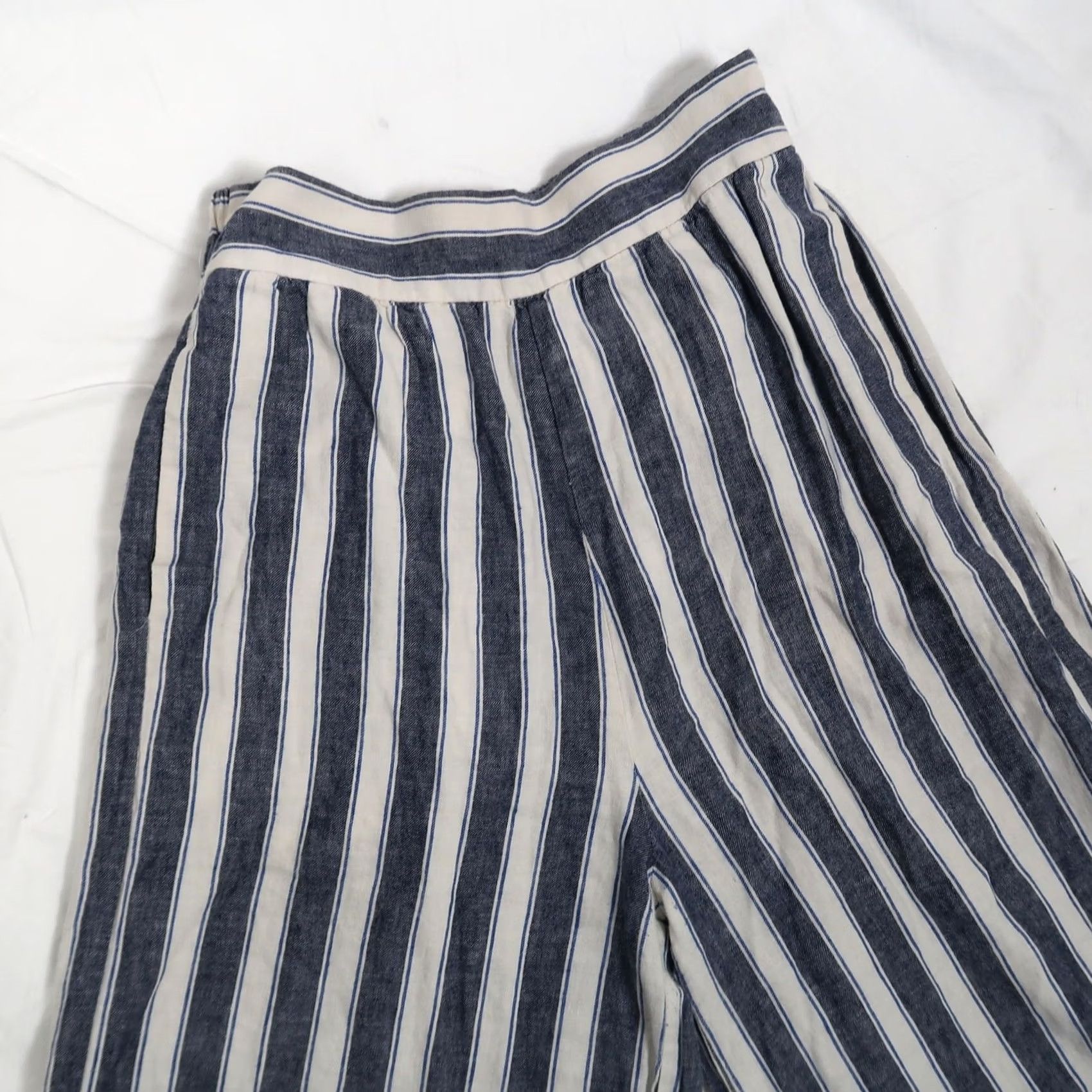 Madewell Madewell Navy Blue and Cream Stripe Wide Leg Crop Culotte Pants S Women's Casual Cotton Linen Striped Pockets Elastic Back Waist 19in Inseam Size 28" / US 6 / IT 42 - 2 Thumbnail